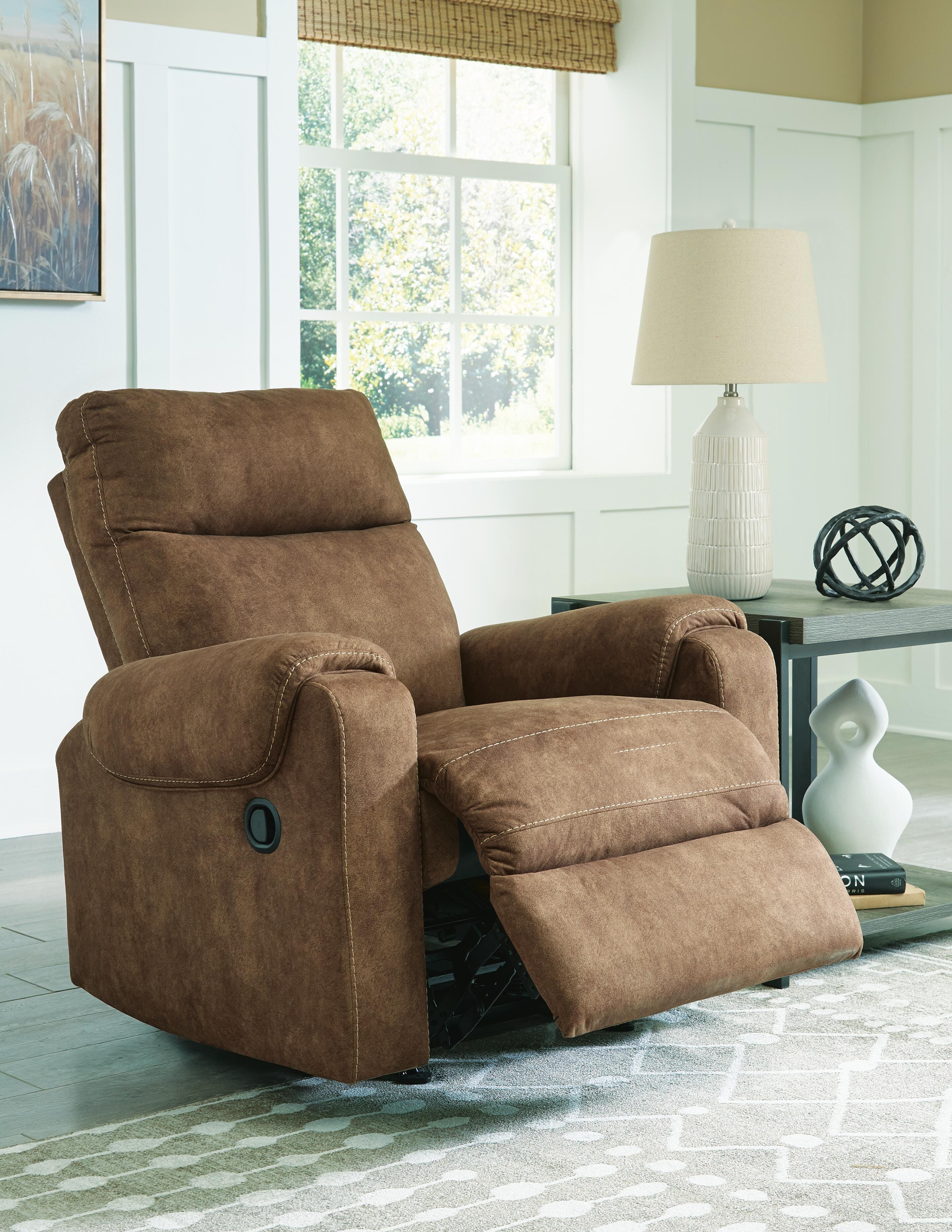 Edenwold Recliner - image 8