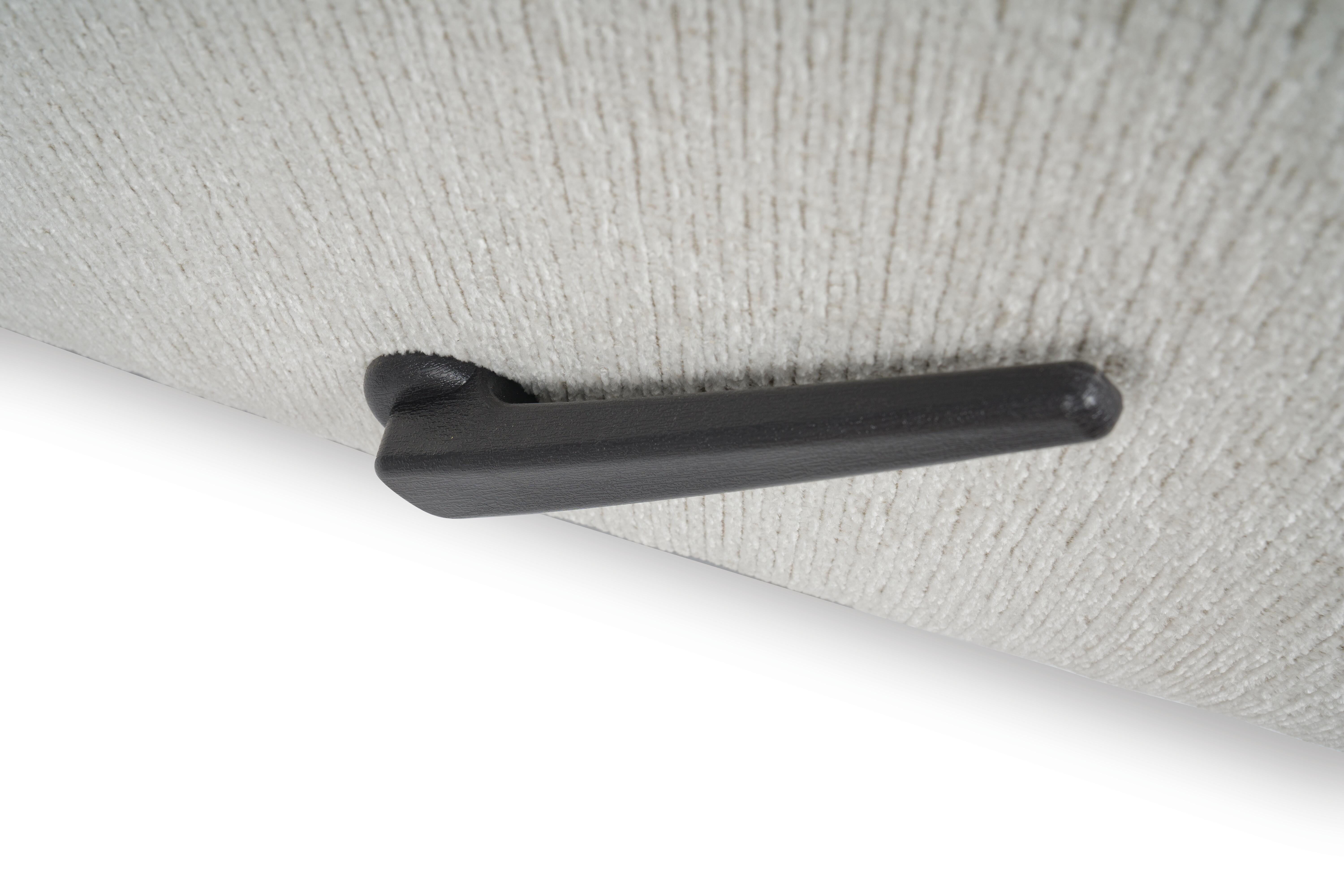 Alyadria Recliner - image 12