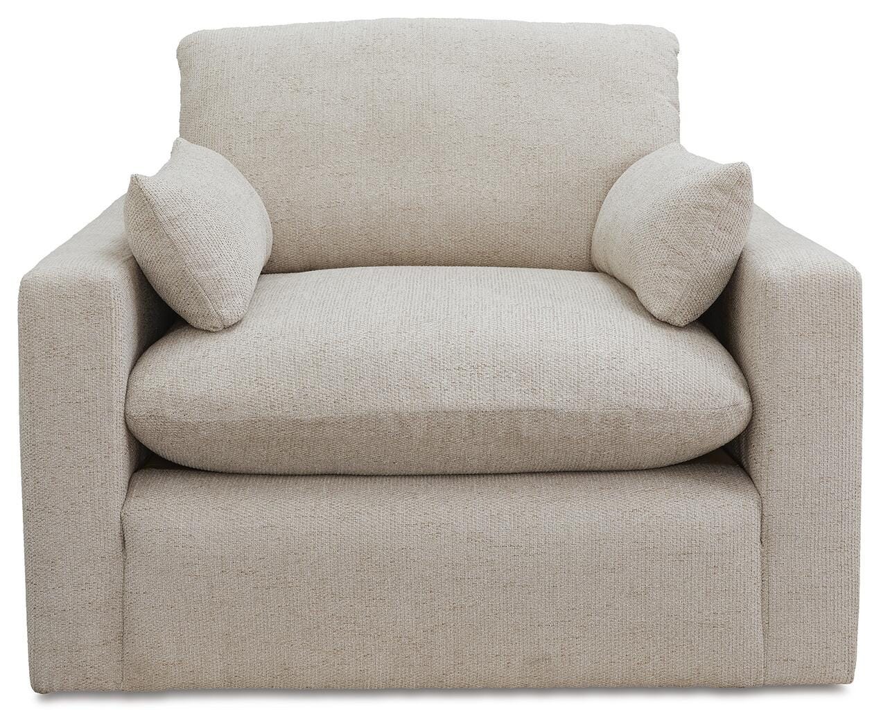 Refined Oversized Chair - image 3