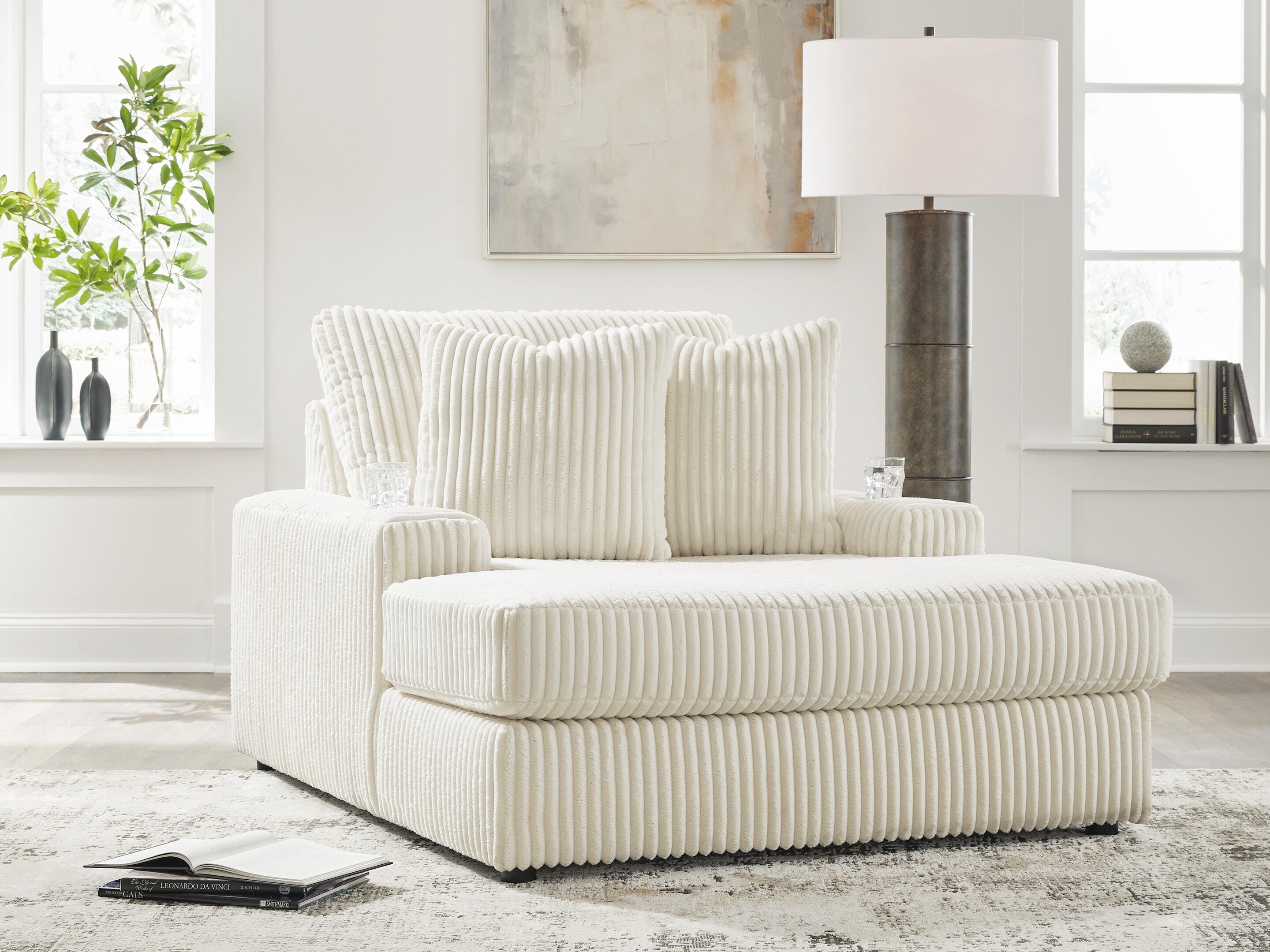 Lindyn Chaise, Ivory, rollover