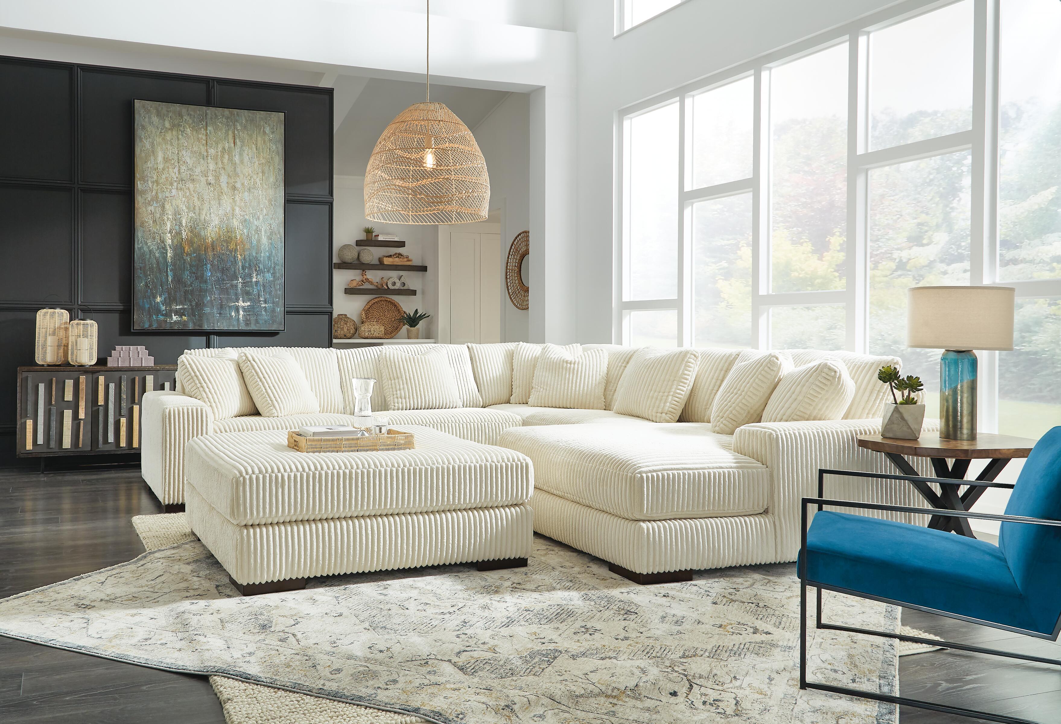 Lindyn 5-Piece Sectional with Ottoman image 8