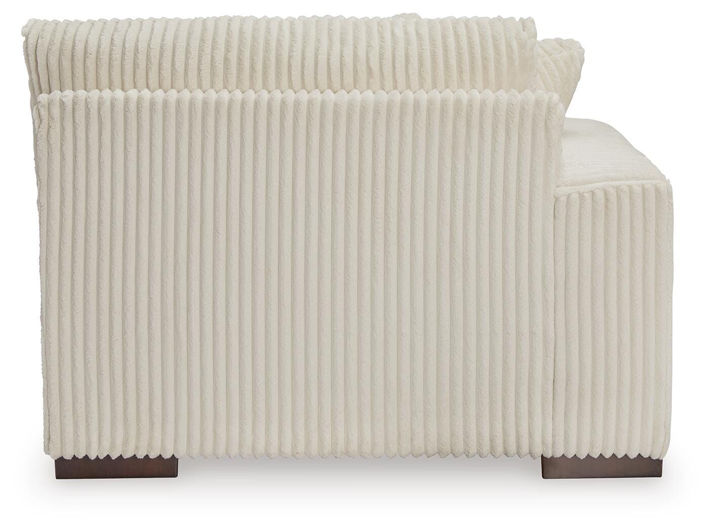 Lindyn 6-Piece Sectional - image 9