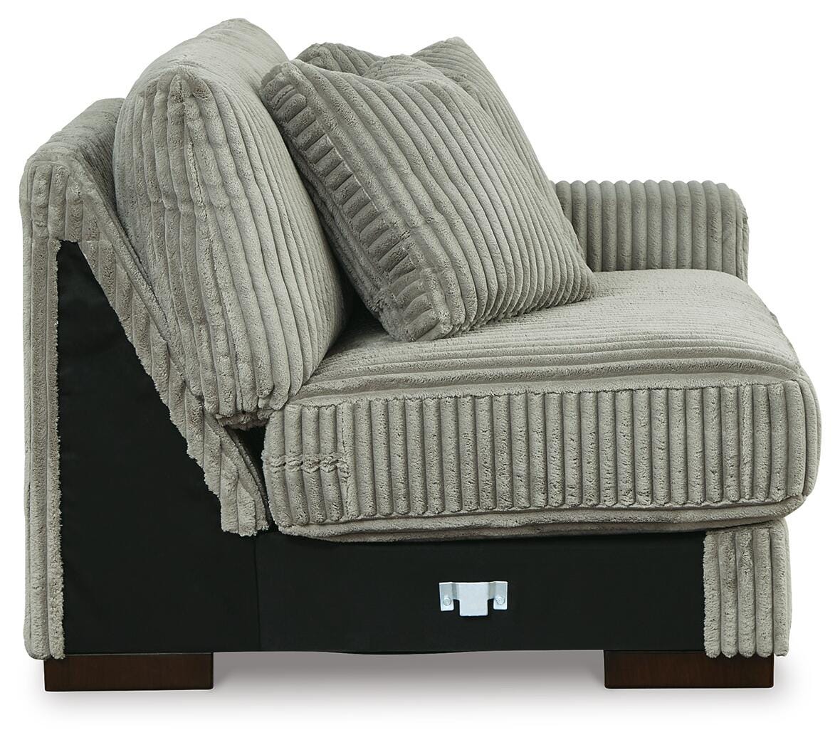 Lindyn 3-Piece Sectional with Chaise - image 15