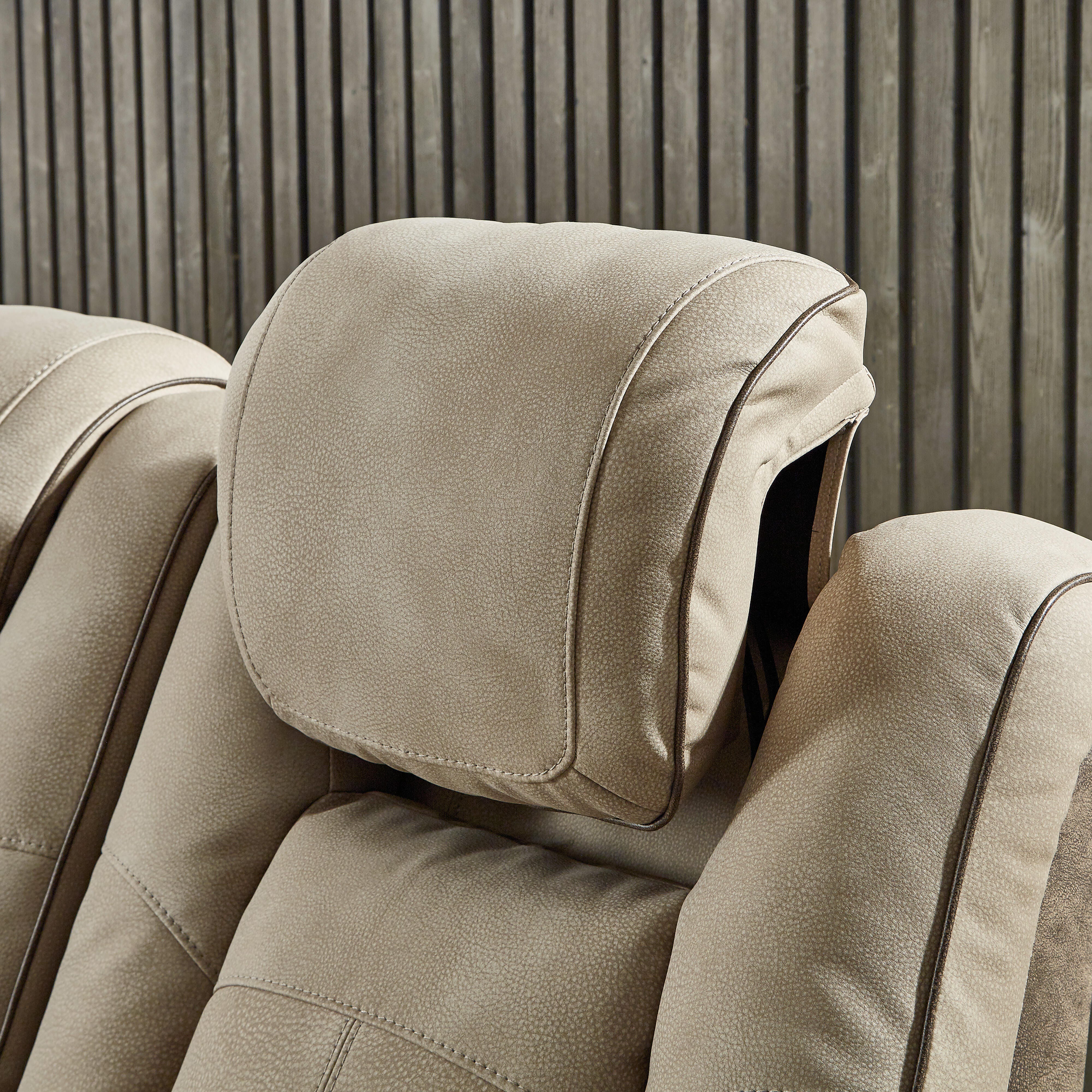 Next-Gen DuraPella Power Reclining Loveseat with Console - image 7