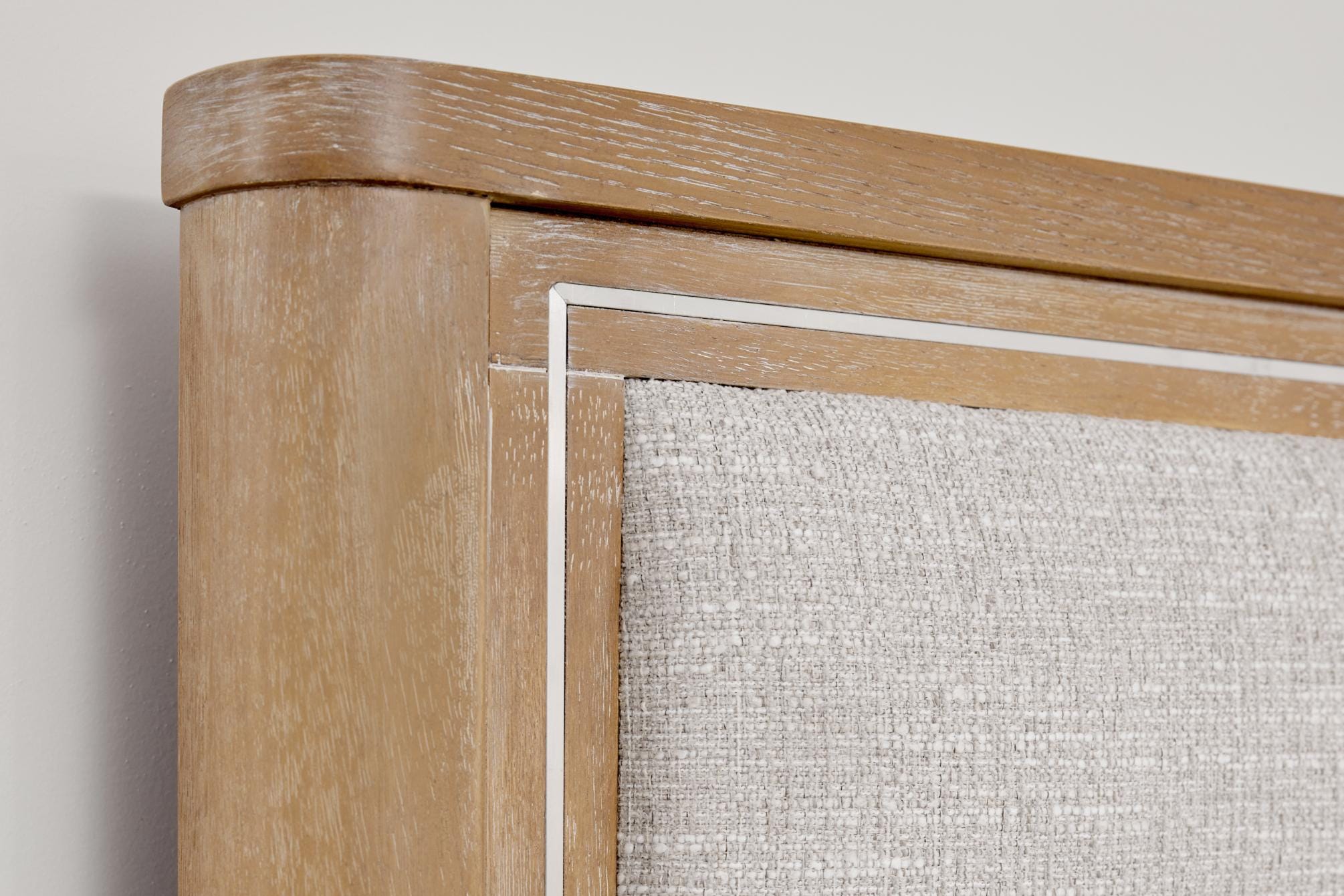 Rencott Queen Upholstered Bed - image 5