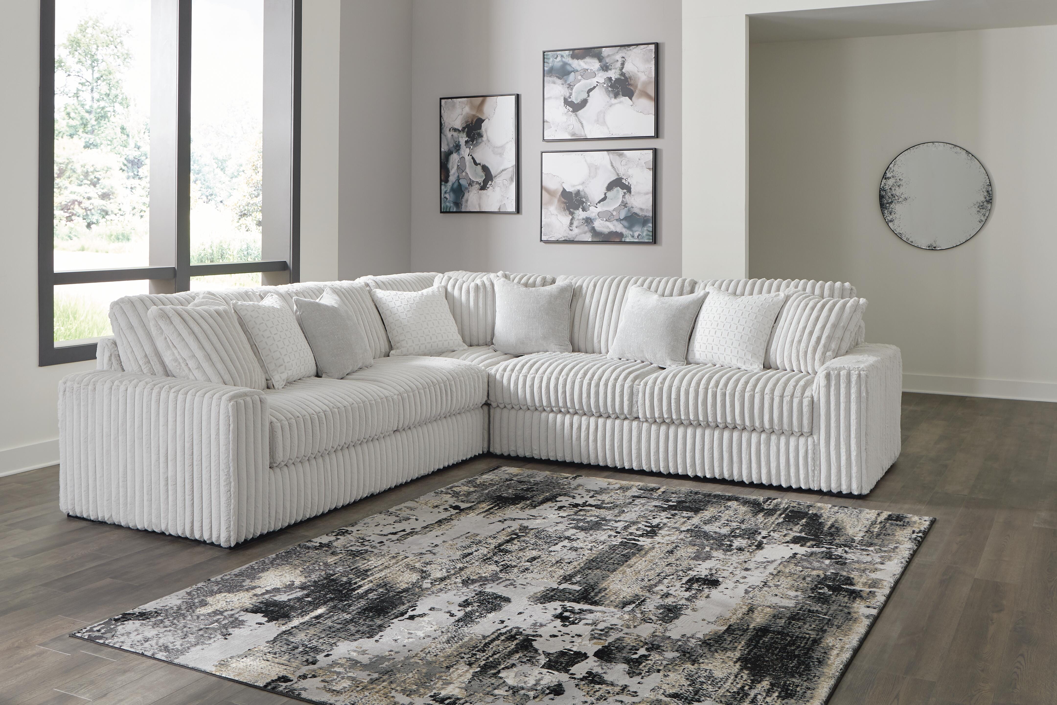 Stupendous 3-Piece Sectional - image 4