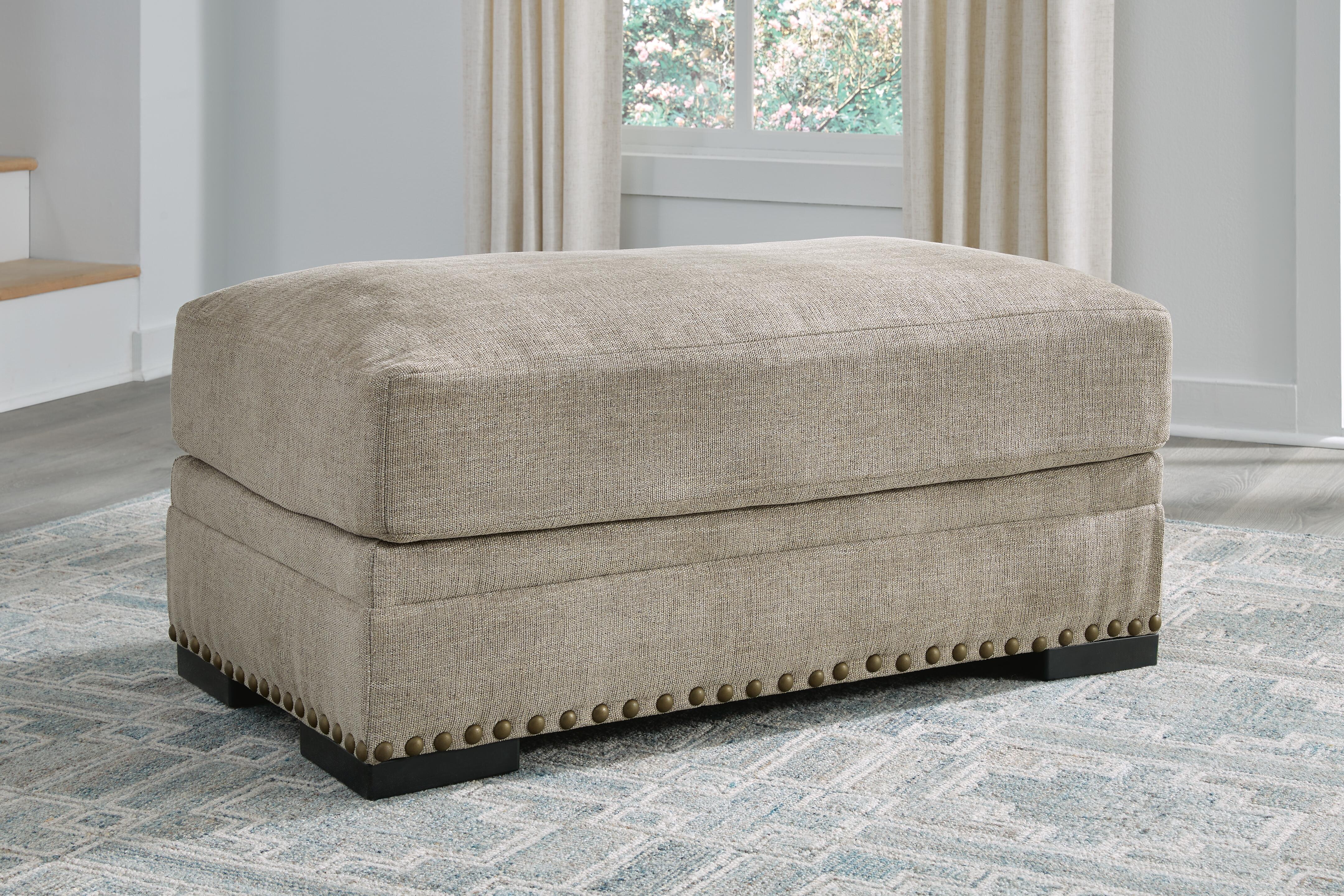 Sillón y otomana grandes Galemore - image 14