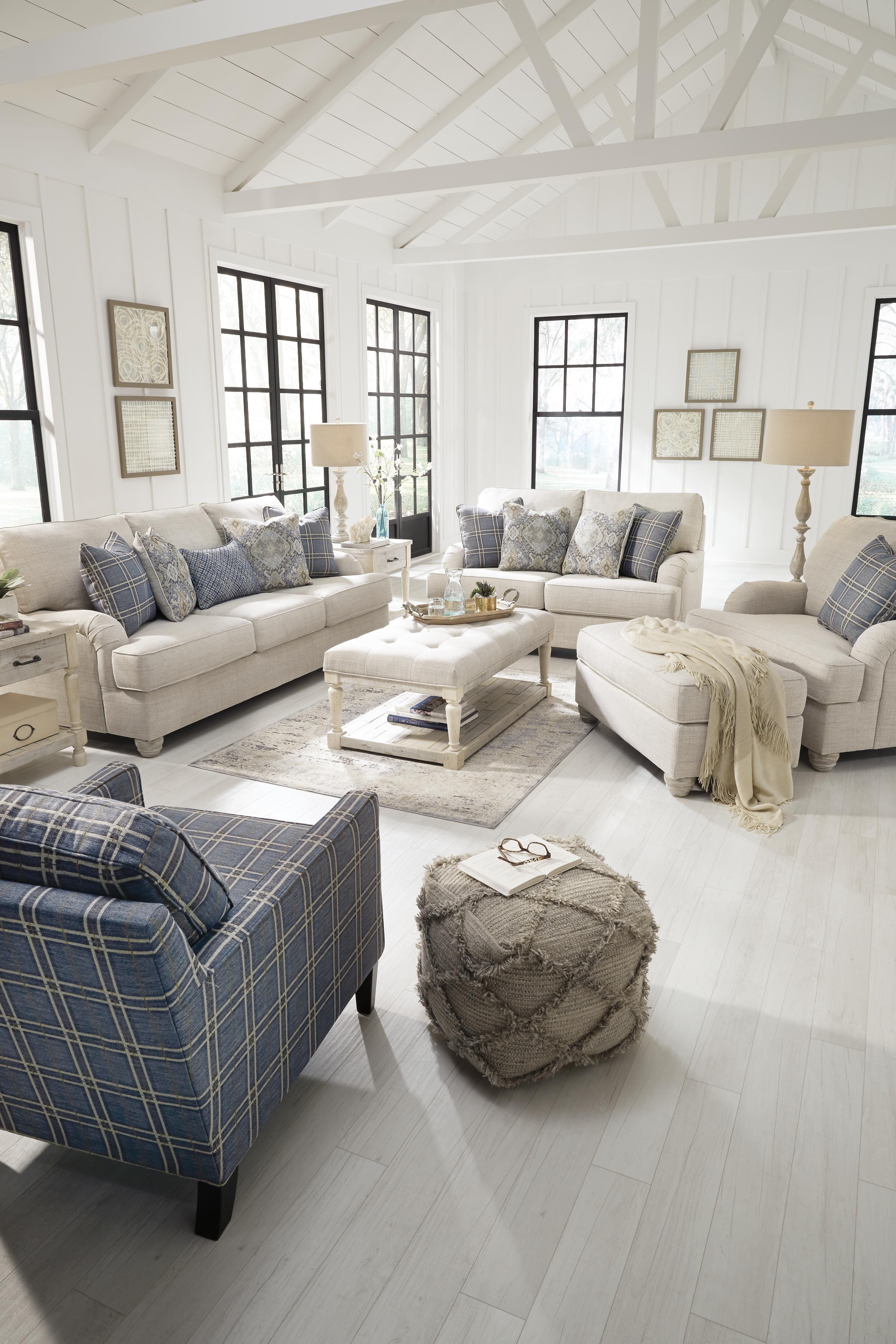 Traemore Oversized Chair - image 6