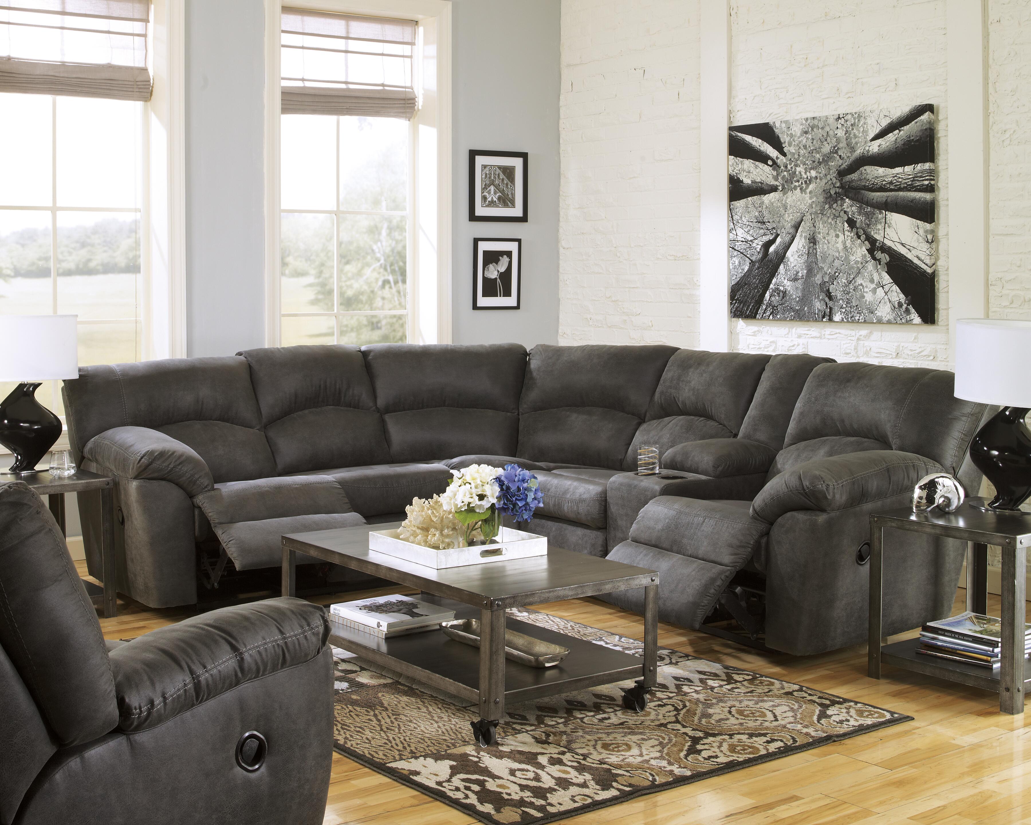 Tambo Recliner - image 12