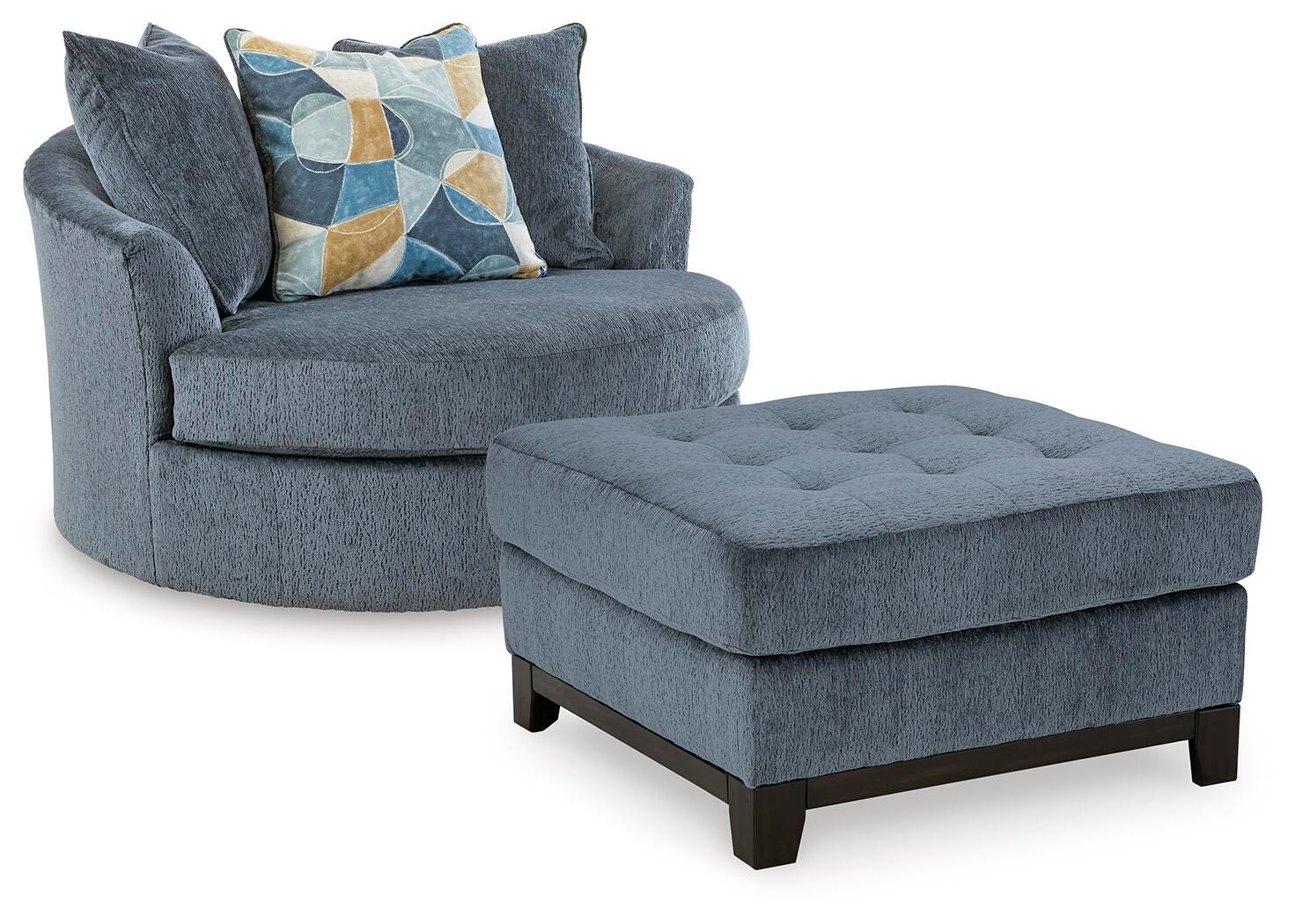 Maxon Place Sillón y otomana de gran tamaño - image 1