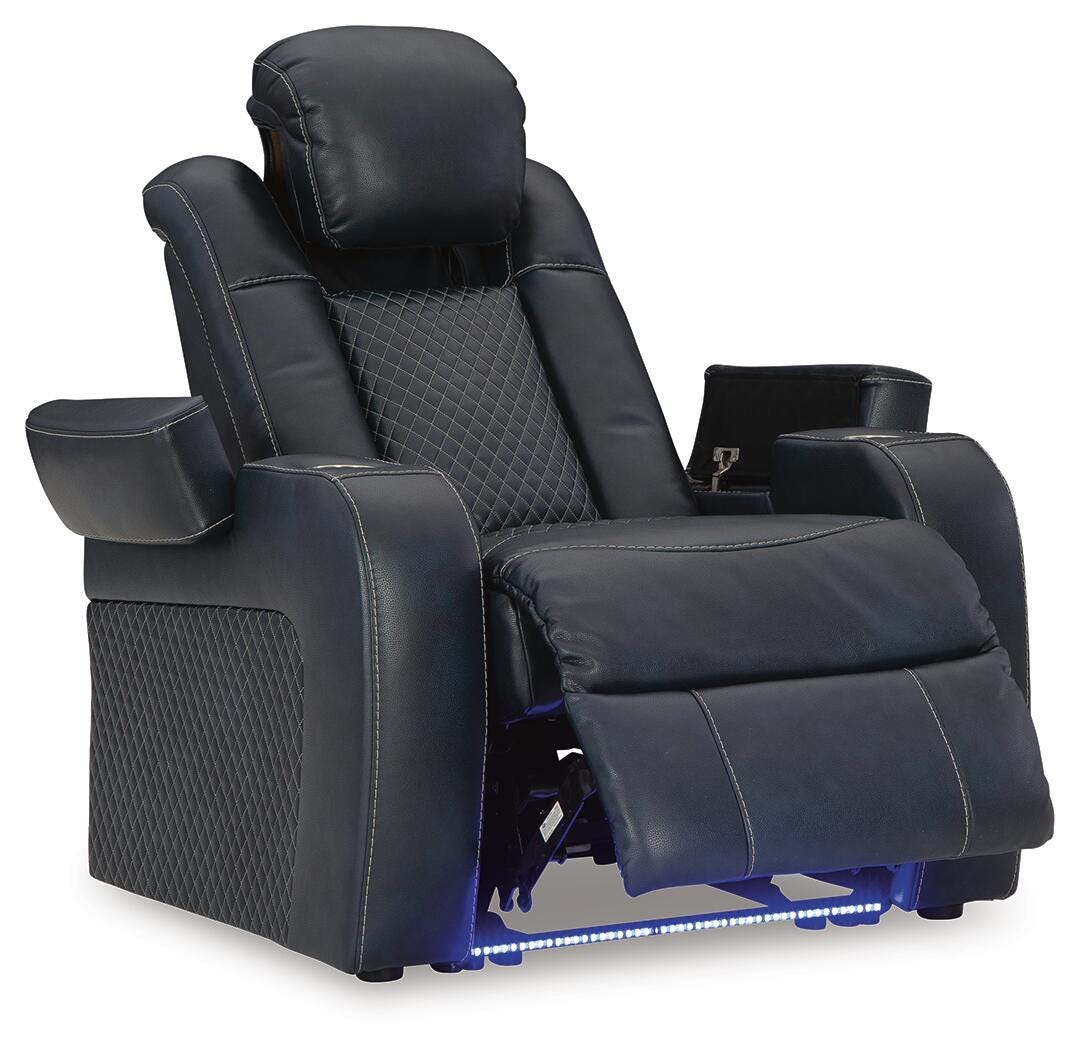 Fyne-Dyme Power Recliner - image 3