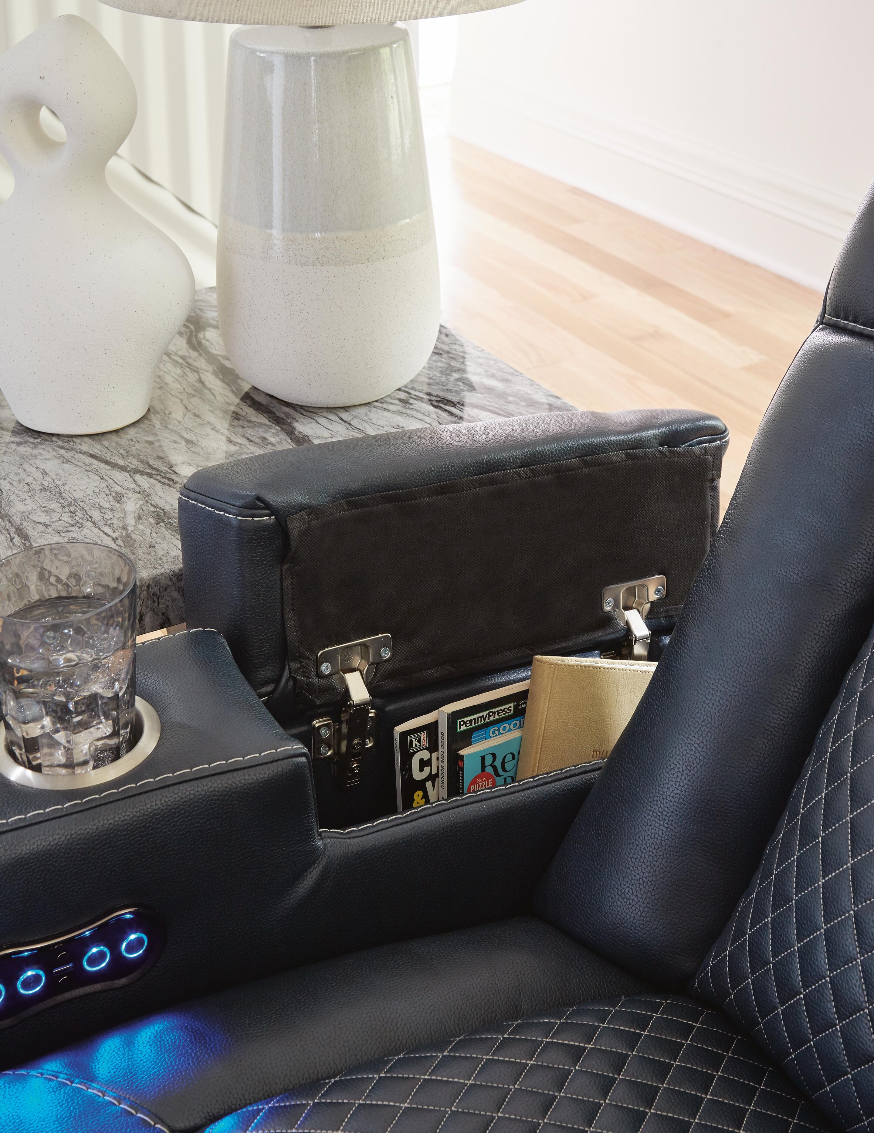 Fyne-Dyme Power Reclining Sofa - image 15