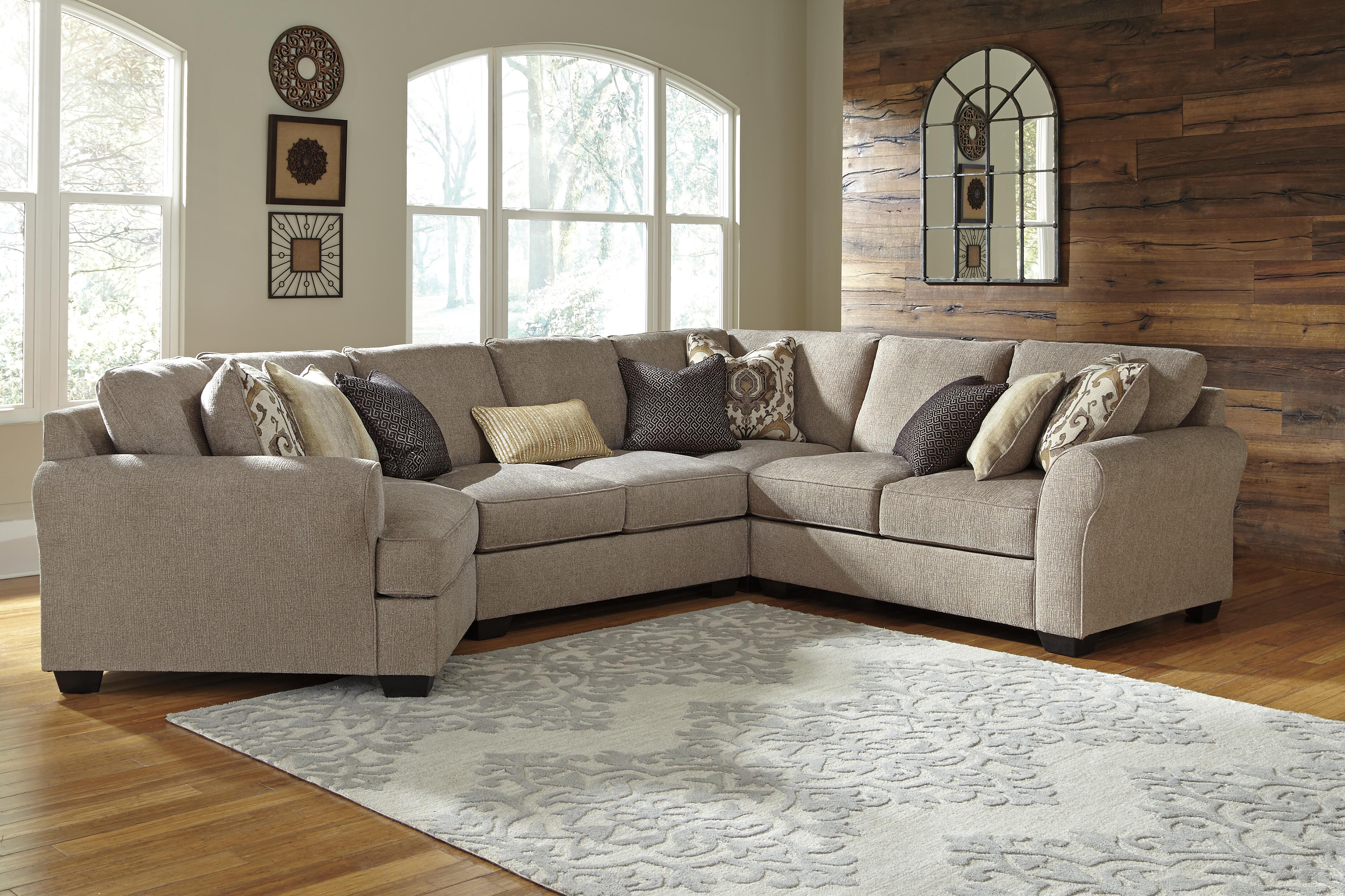 Pantomine 4-Piece Sectional with Cuddler - image 1
