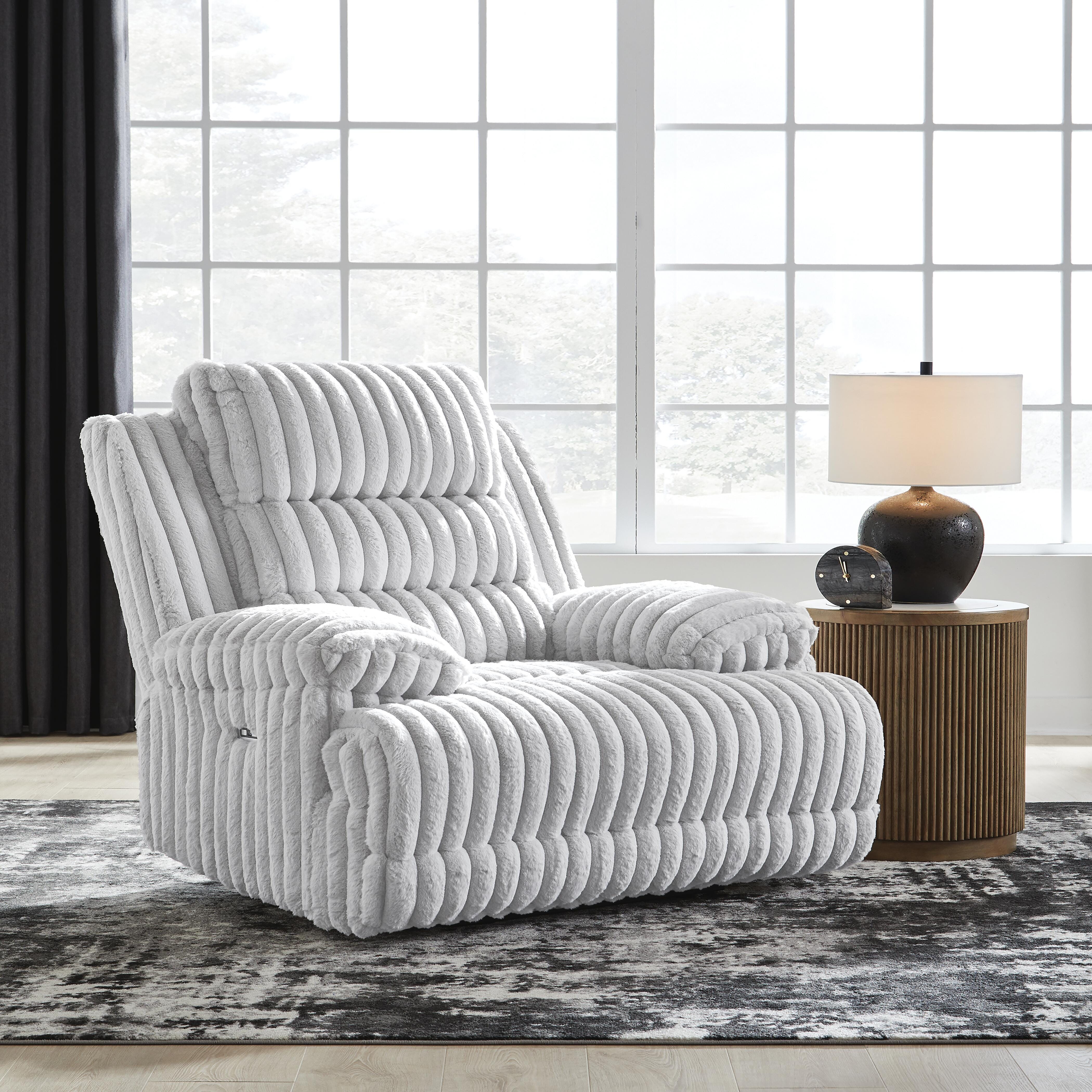 Technique Power Recliner - image 3