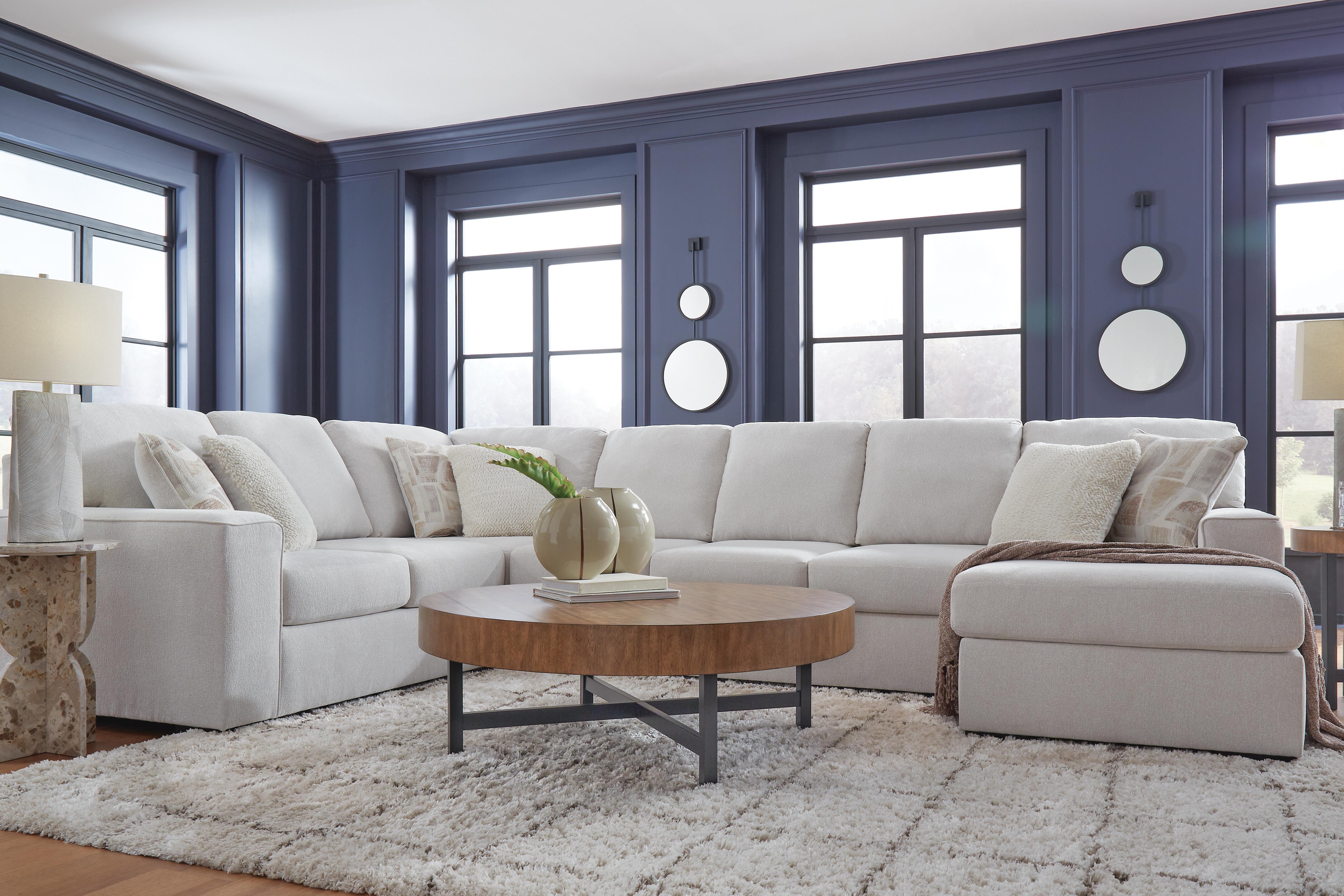 Leighelli 4-Piece Sectional with Chaise - image 7