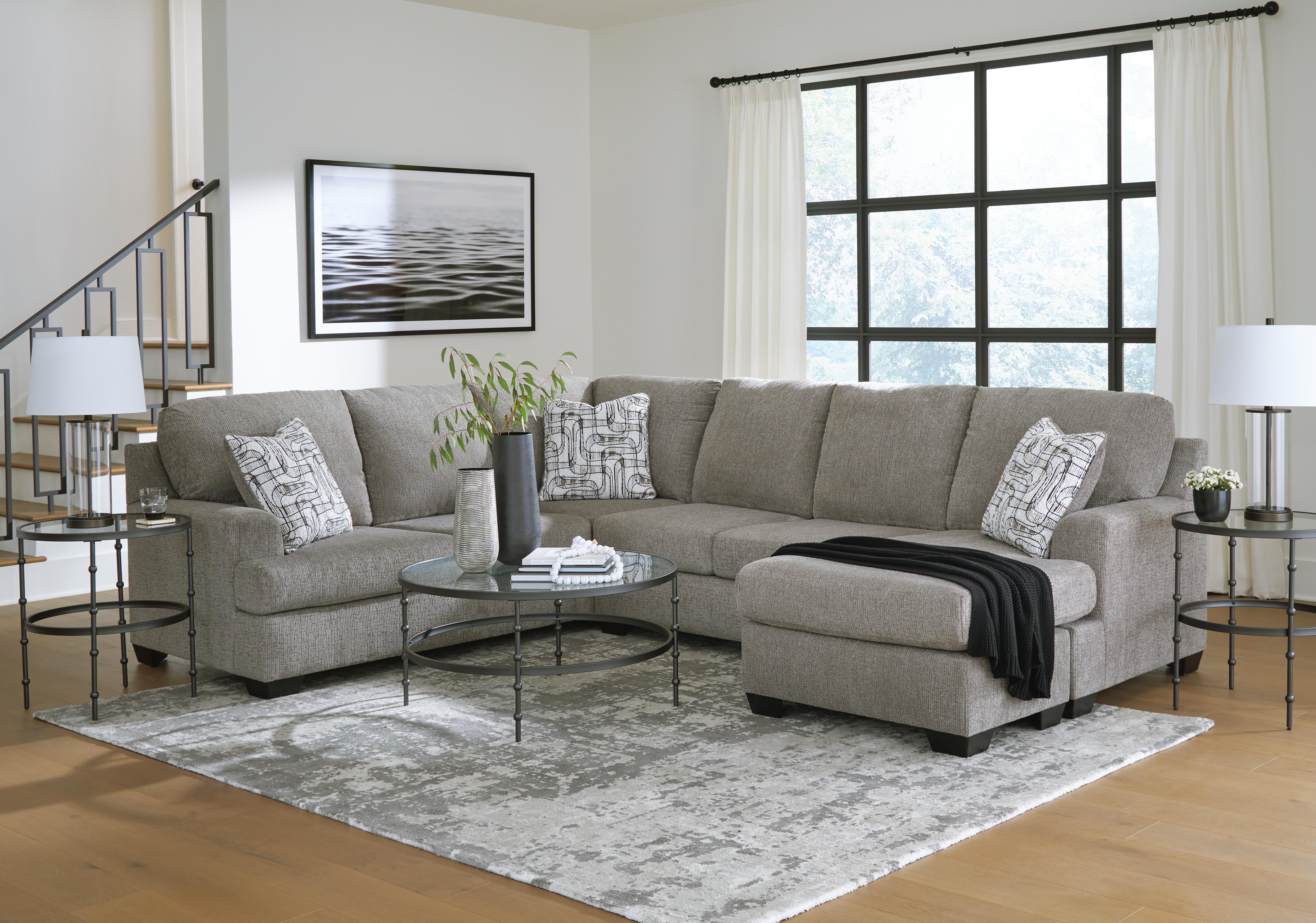 Erinsburg 2-Piece Sectional with Chaise - image 3