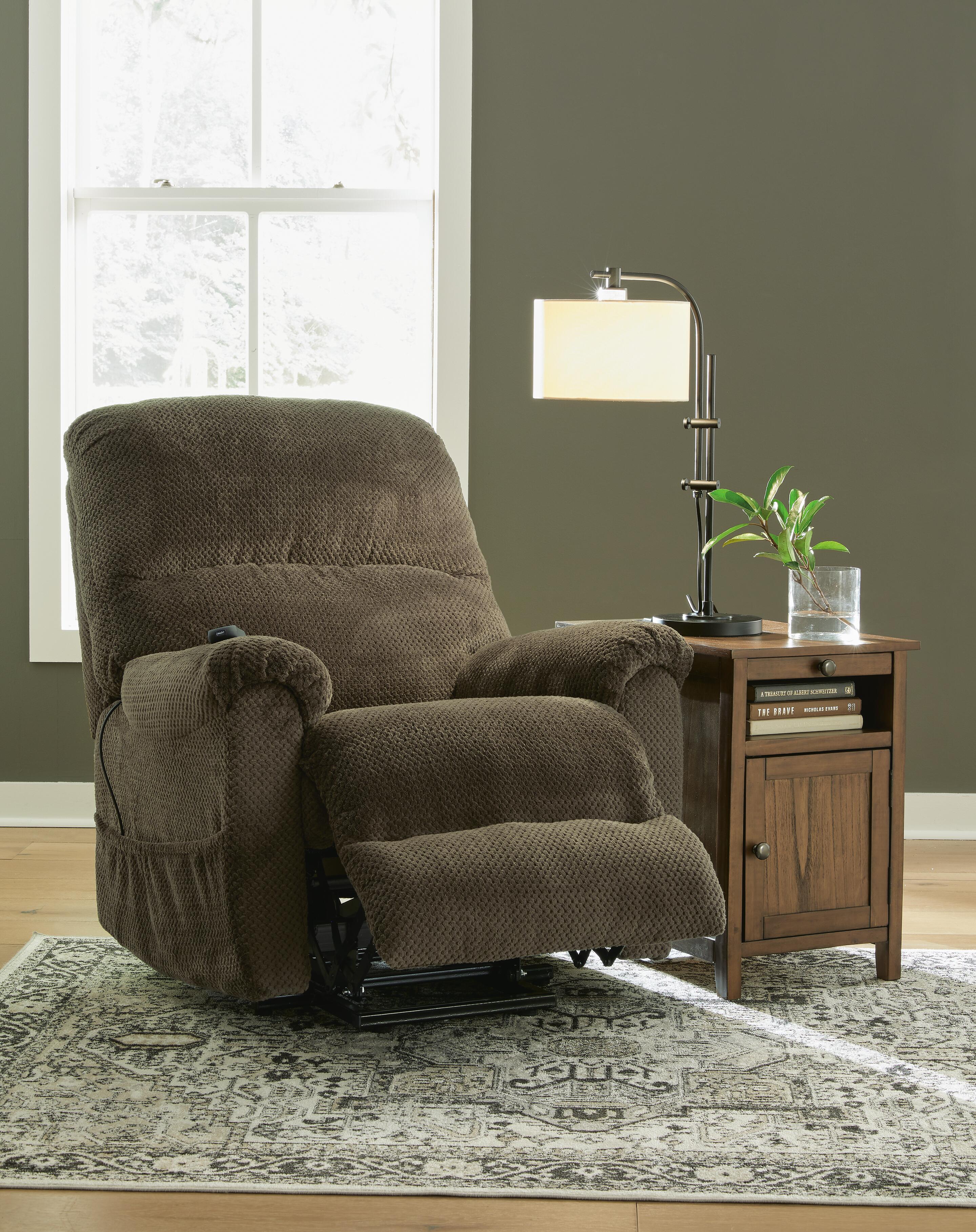 Shadowboxer Power Lift Recliner - image 10