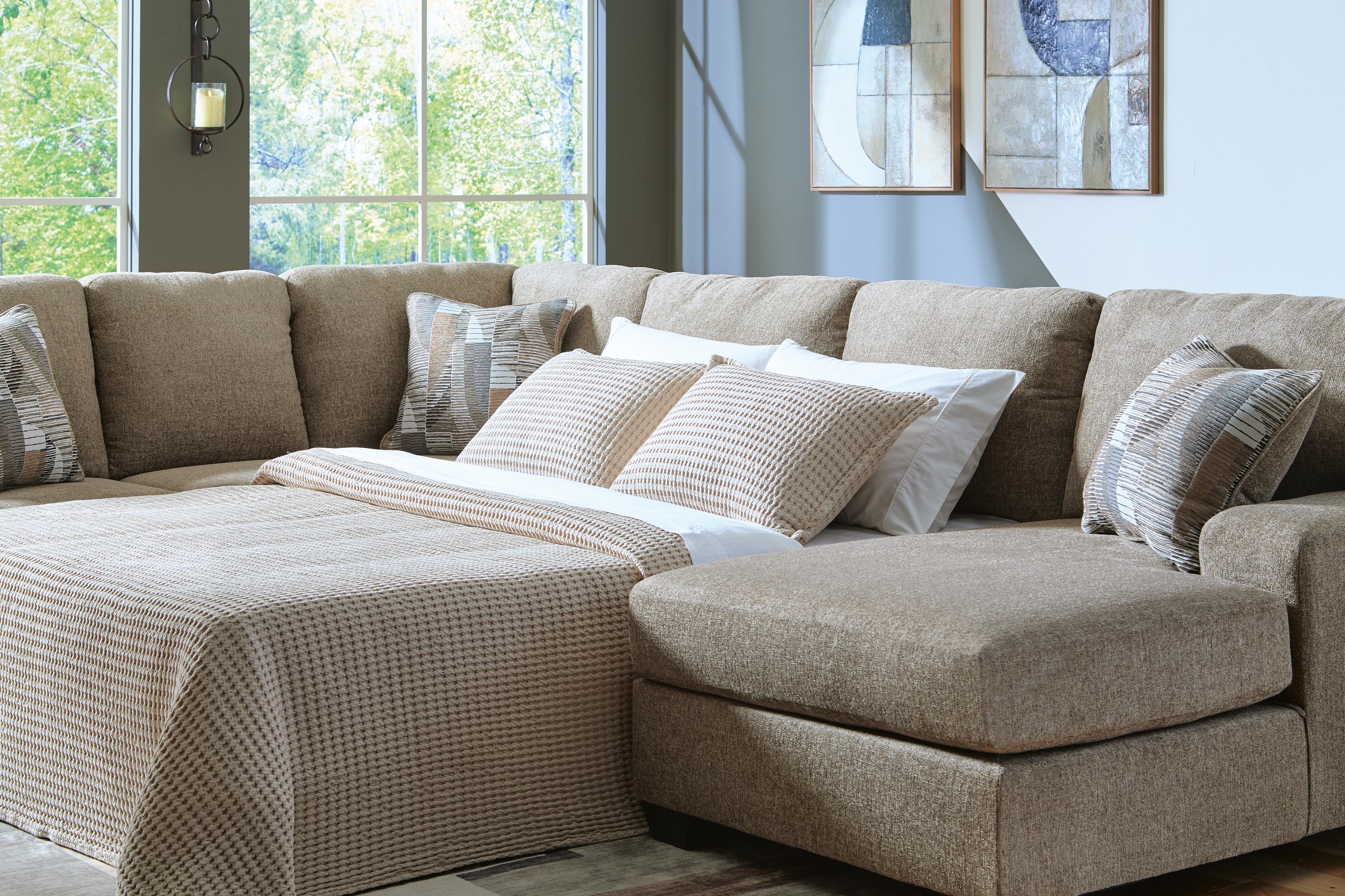 Seccional con Chaise y Sofá Cama de 3 Piezas Newellen - image 3