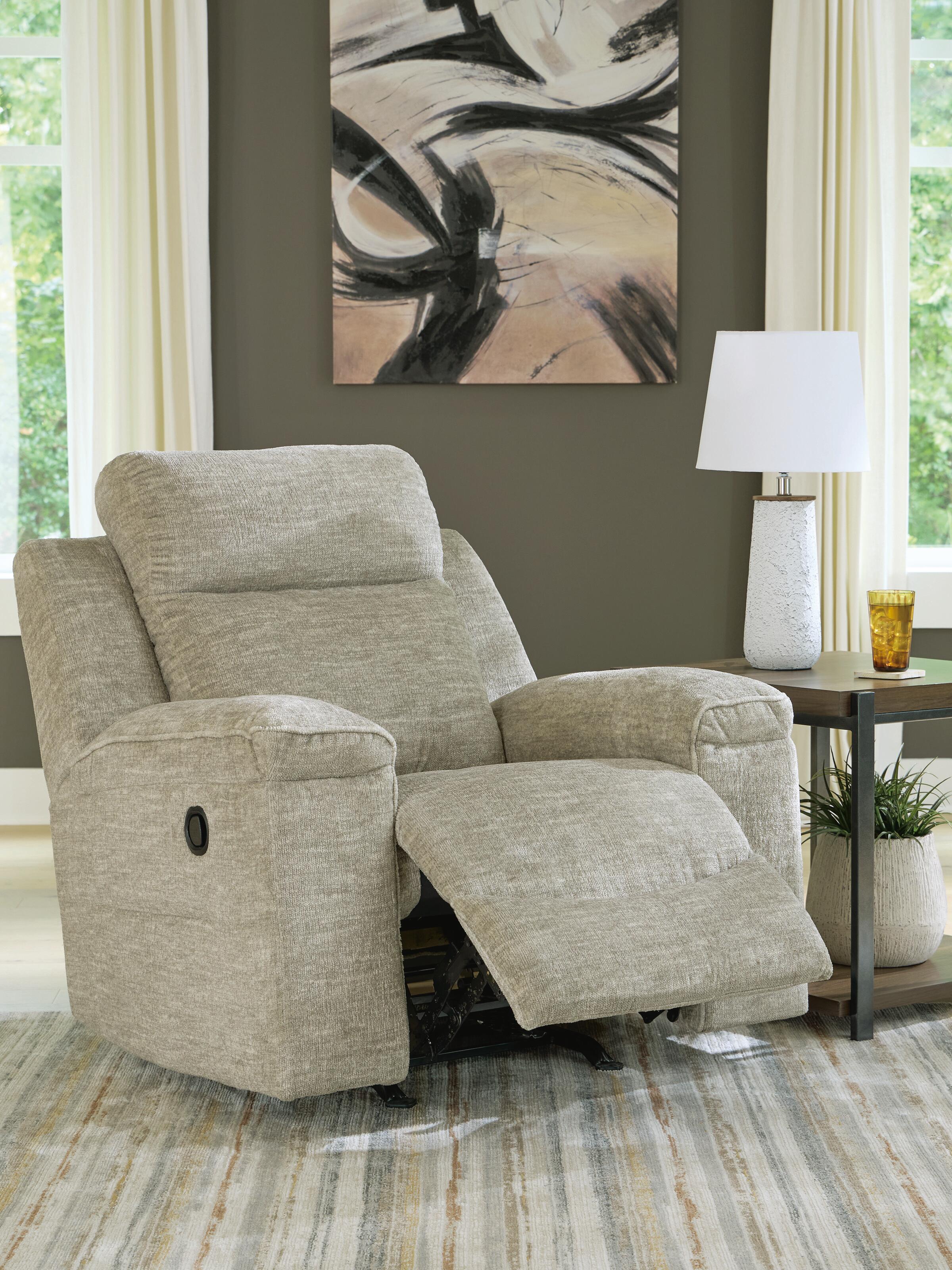 Evereast Pass Recliner - image 8