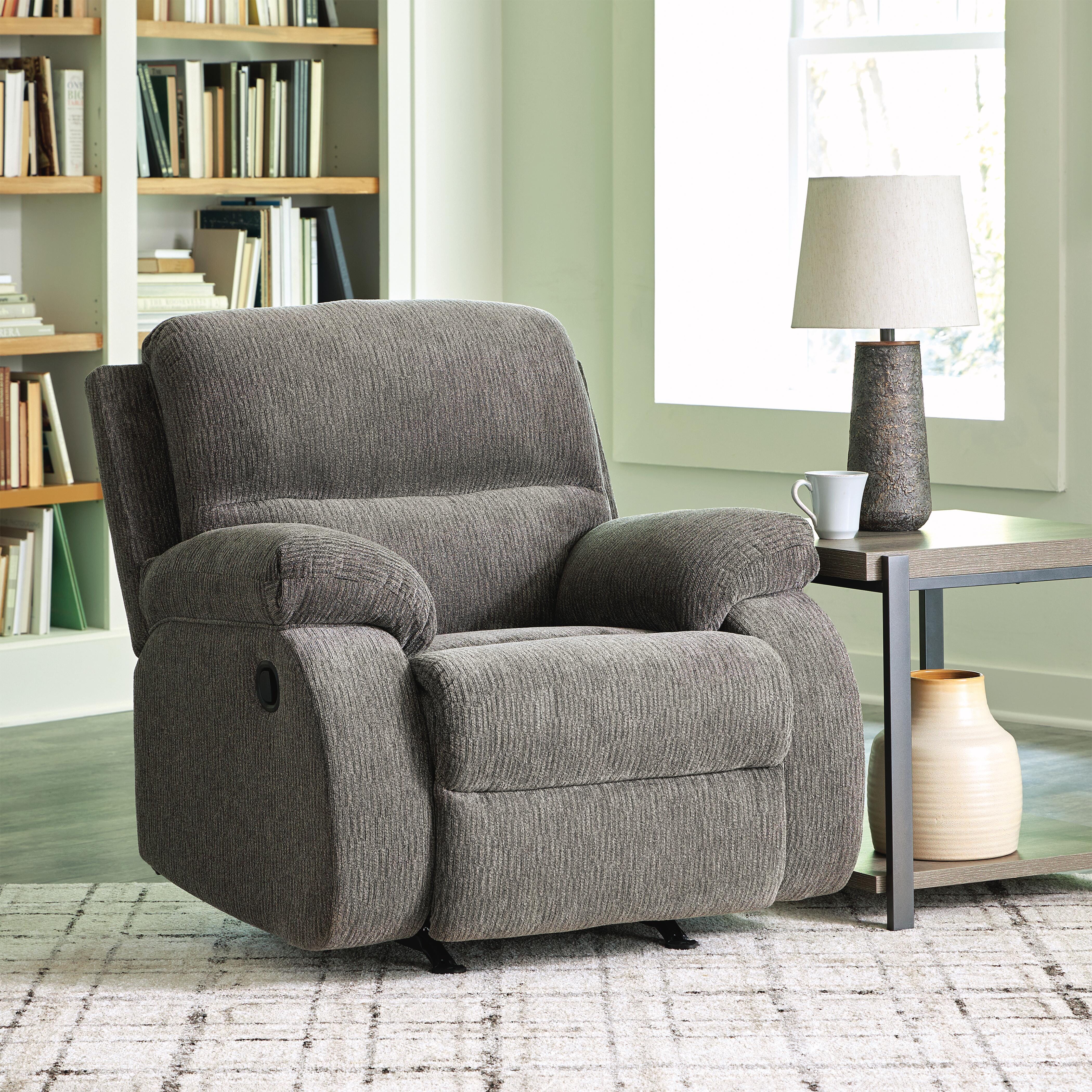 Scranto Recliner - image 3