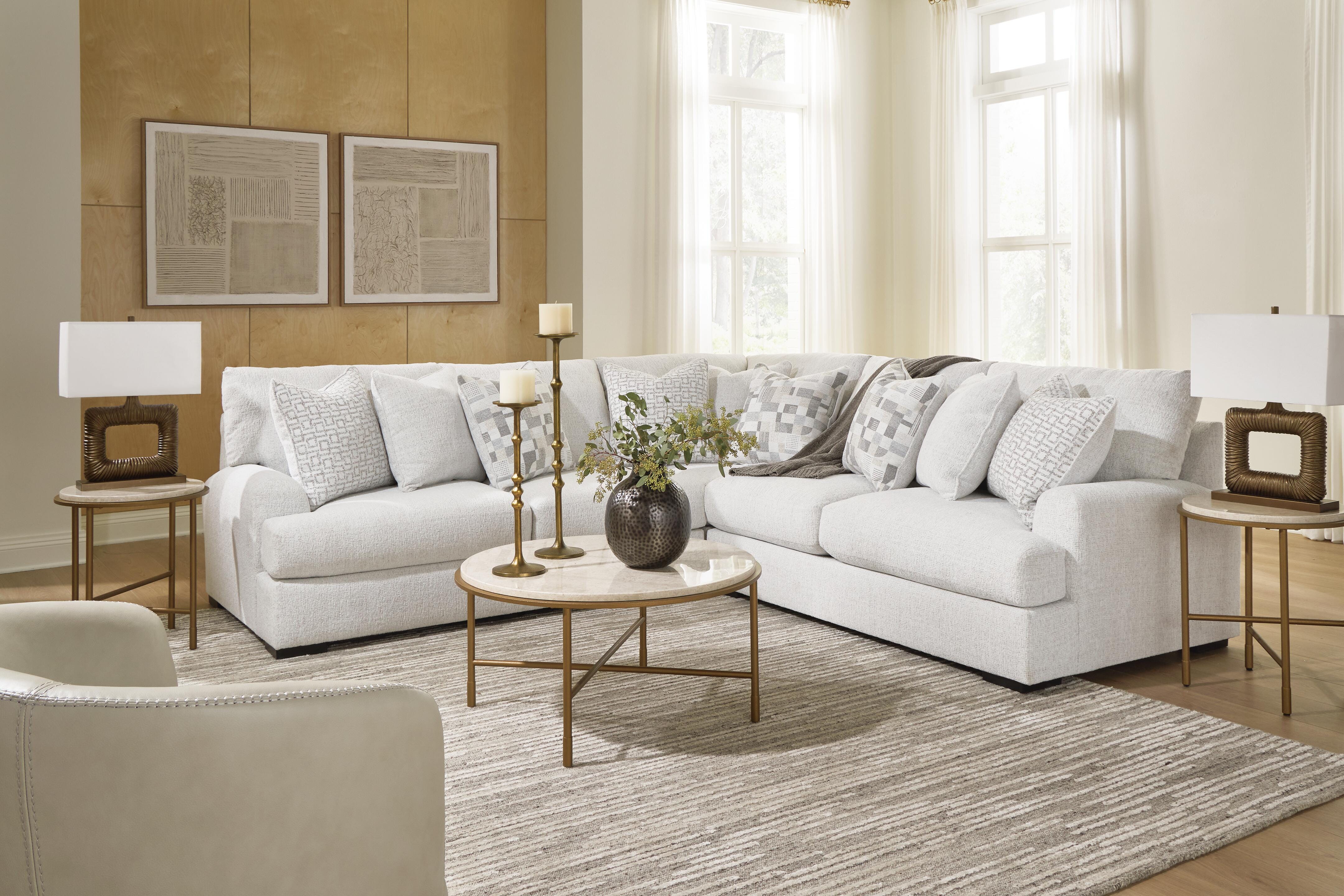 Wynncroft Manor 3-Piece Sectional - image 3
