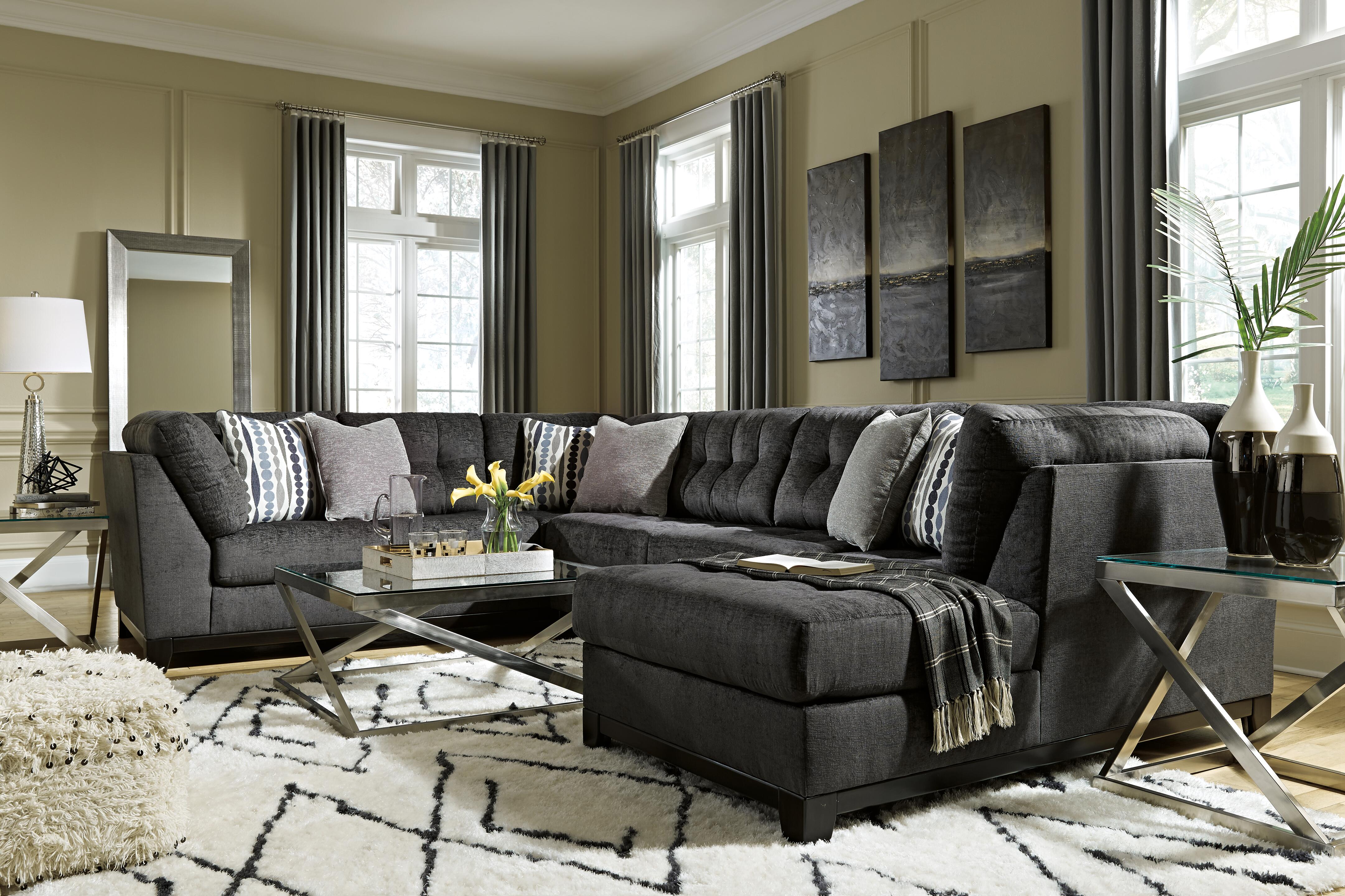 『AshleyFURNITURE』アシュレイファニチャー 両袖机 RWdes3 Reidshire 3-Piece Sectional with Chaise | Ashley