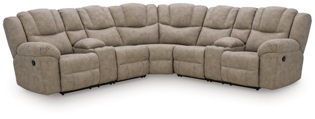 Ravenswaye 3-Piece Manual Reclining Sectional with Double Console