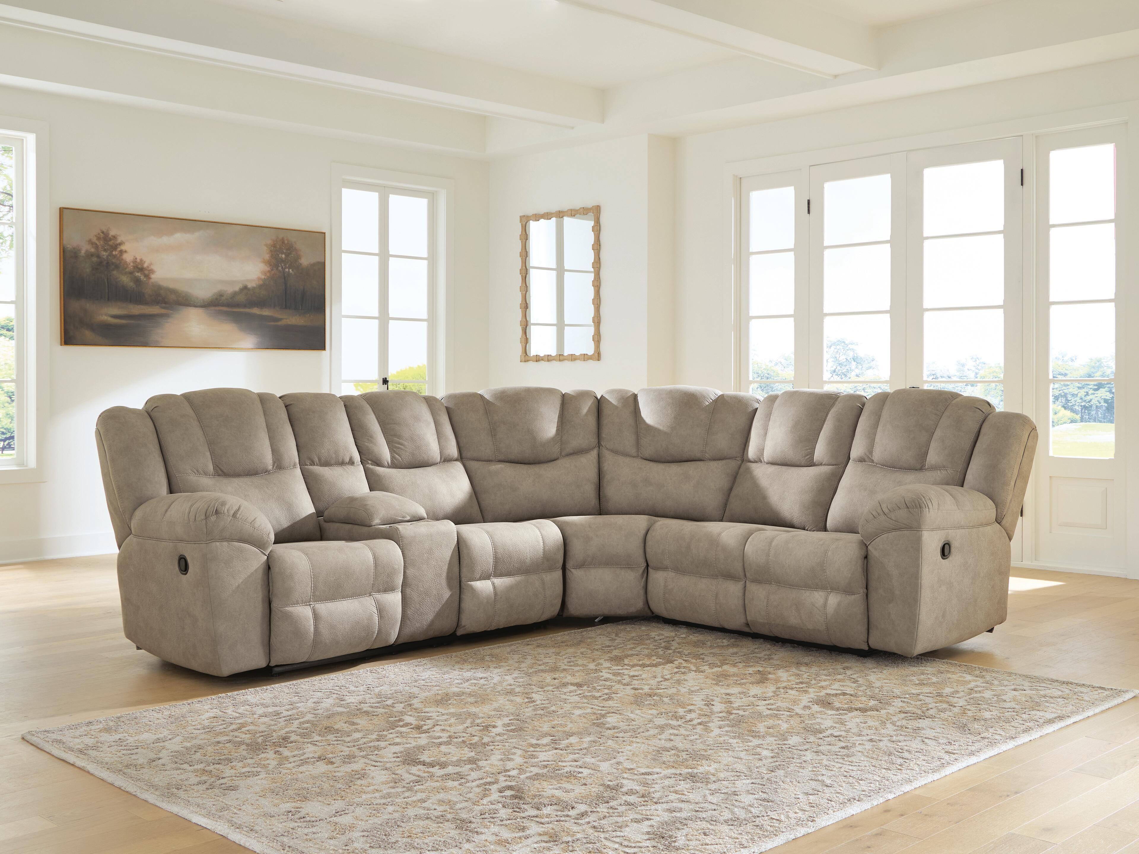 Ravenswaye 3-Piece Reclining Sectional with Console, Birch, rollover