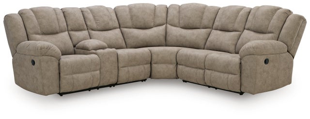 Ravenswaye 3-Piece Manual Reclining Sectional with Console