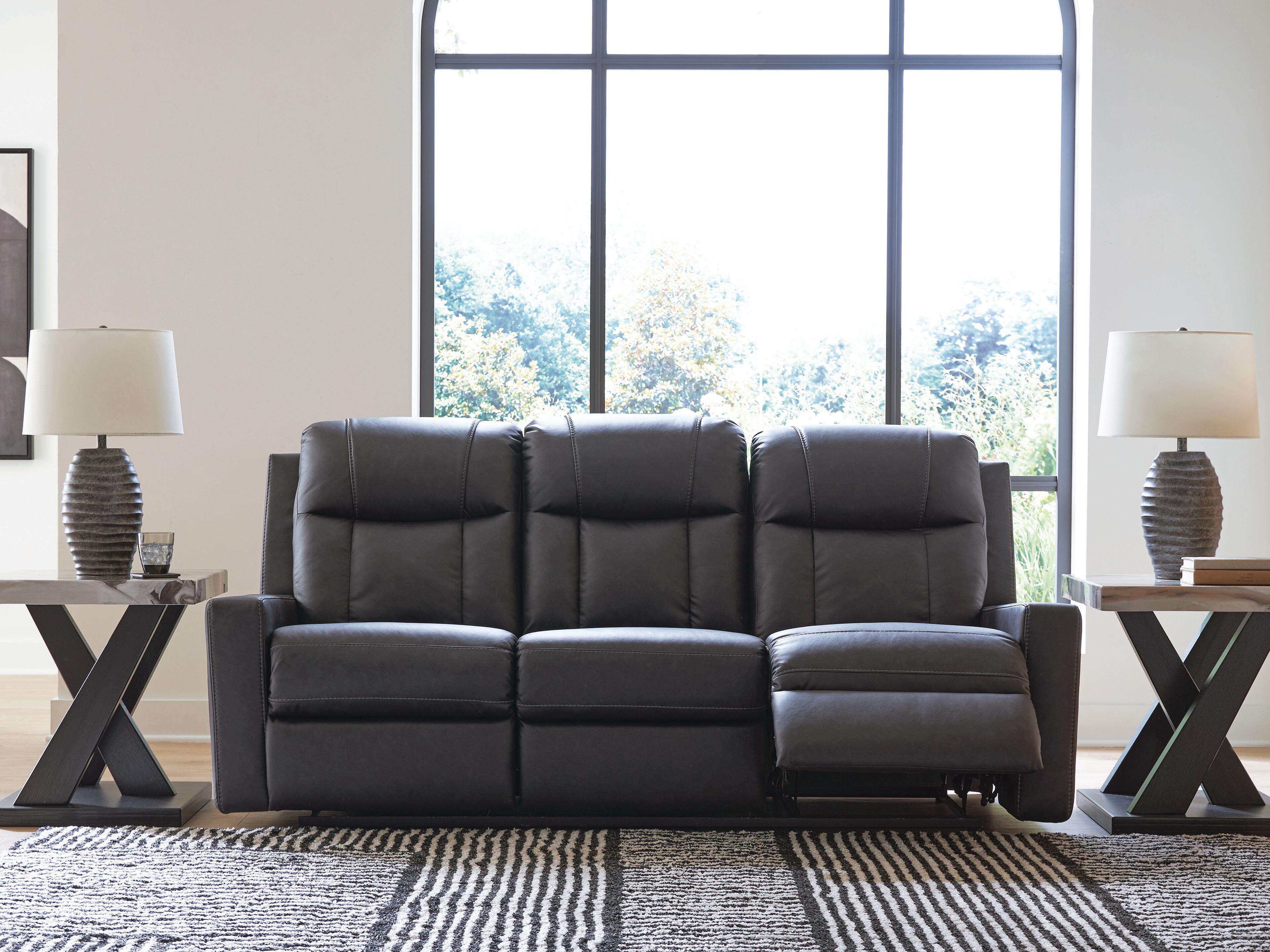 Mackmenville Reclining Sofa - image 6