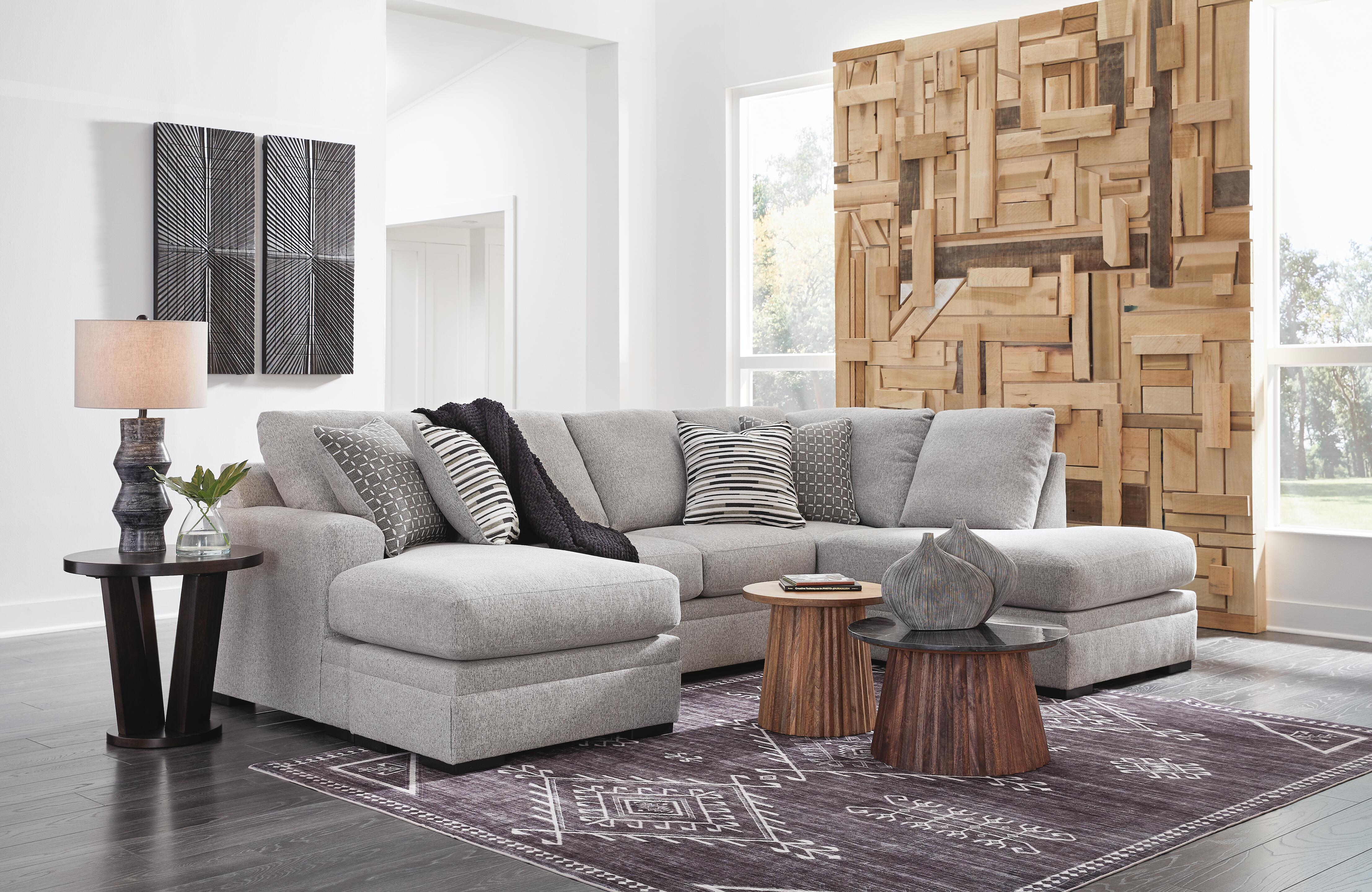 Bresslyn Place 2-Piece Sectional with Chaise - image 4