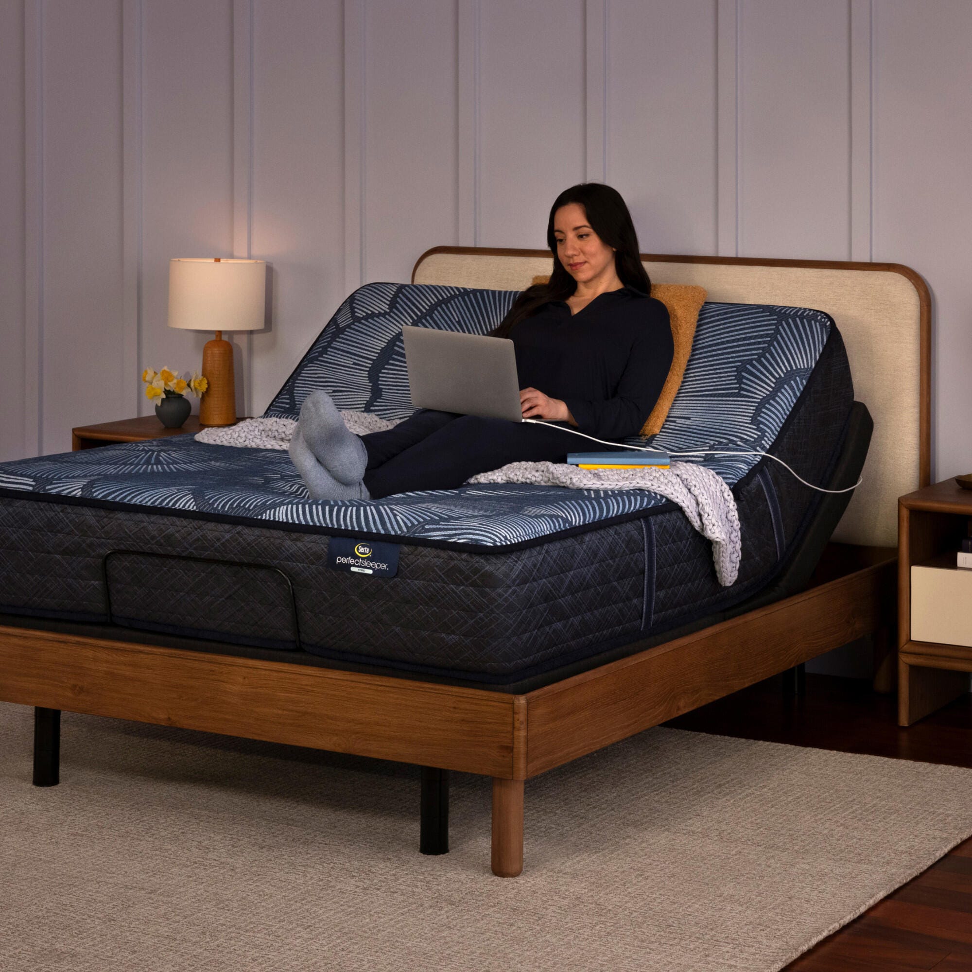 Serta Motion Renew™ Split King Adjustable Base | Ashley