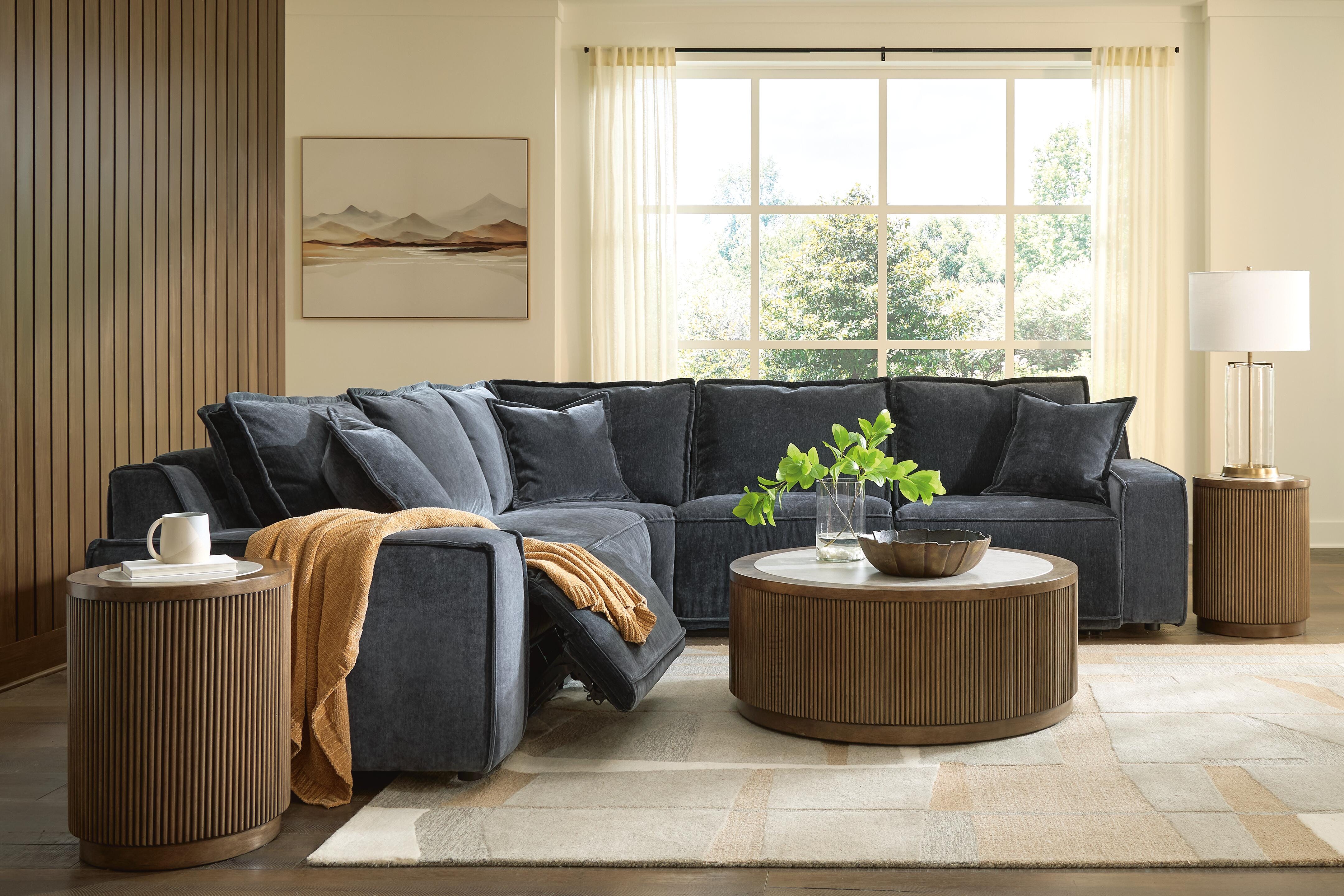 Renlee 5-Piece Power Reclining Sectional - image 3