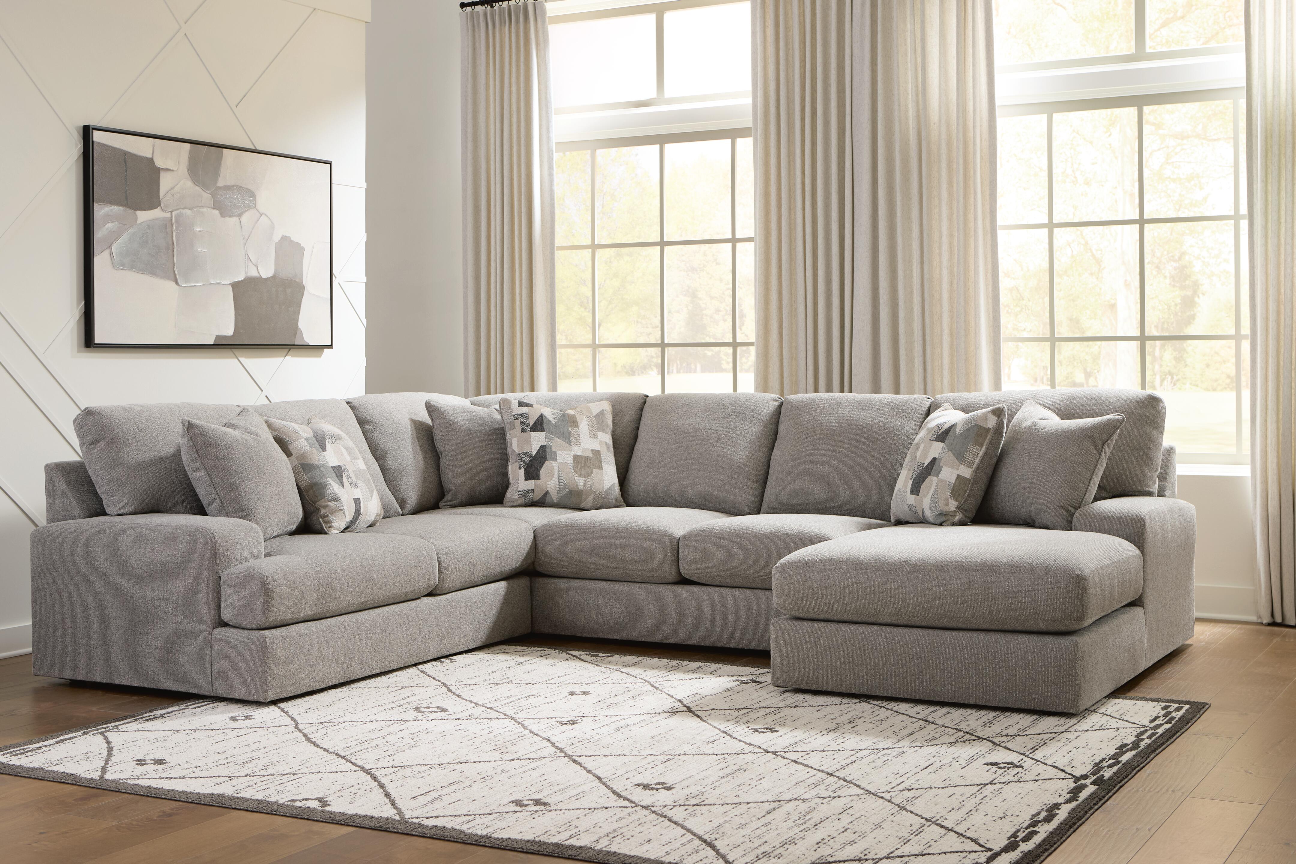 Lindon 3-Piece Sectional with Chaise - image 1