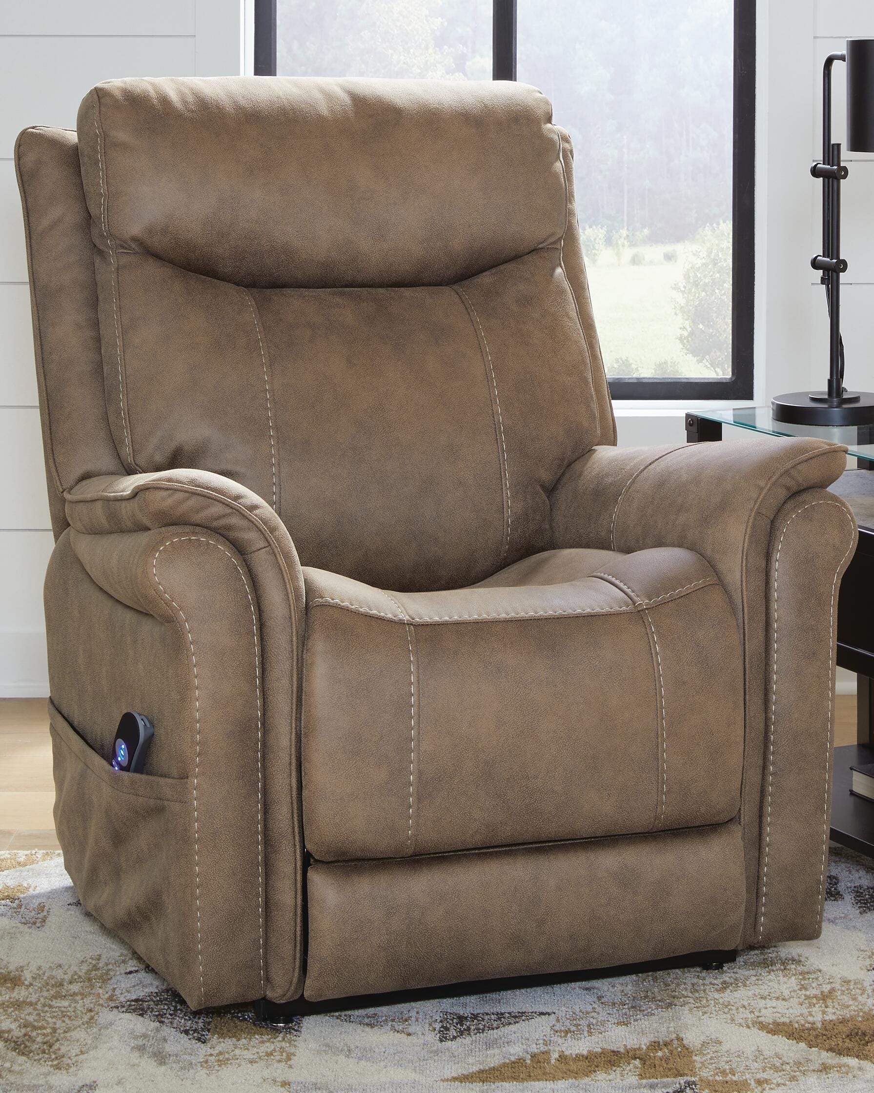 Lorreze Power Lift Recliner - image 1
