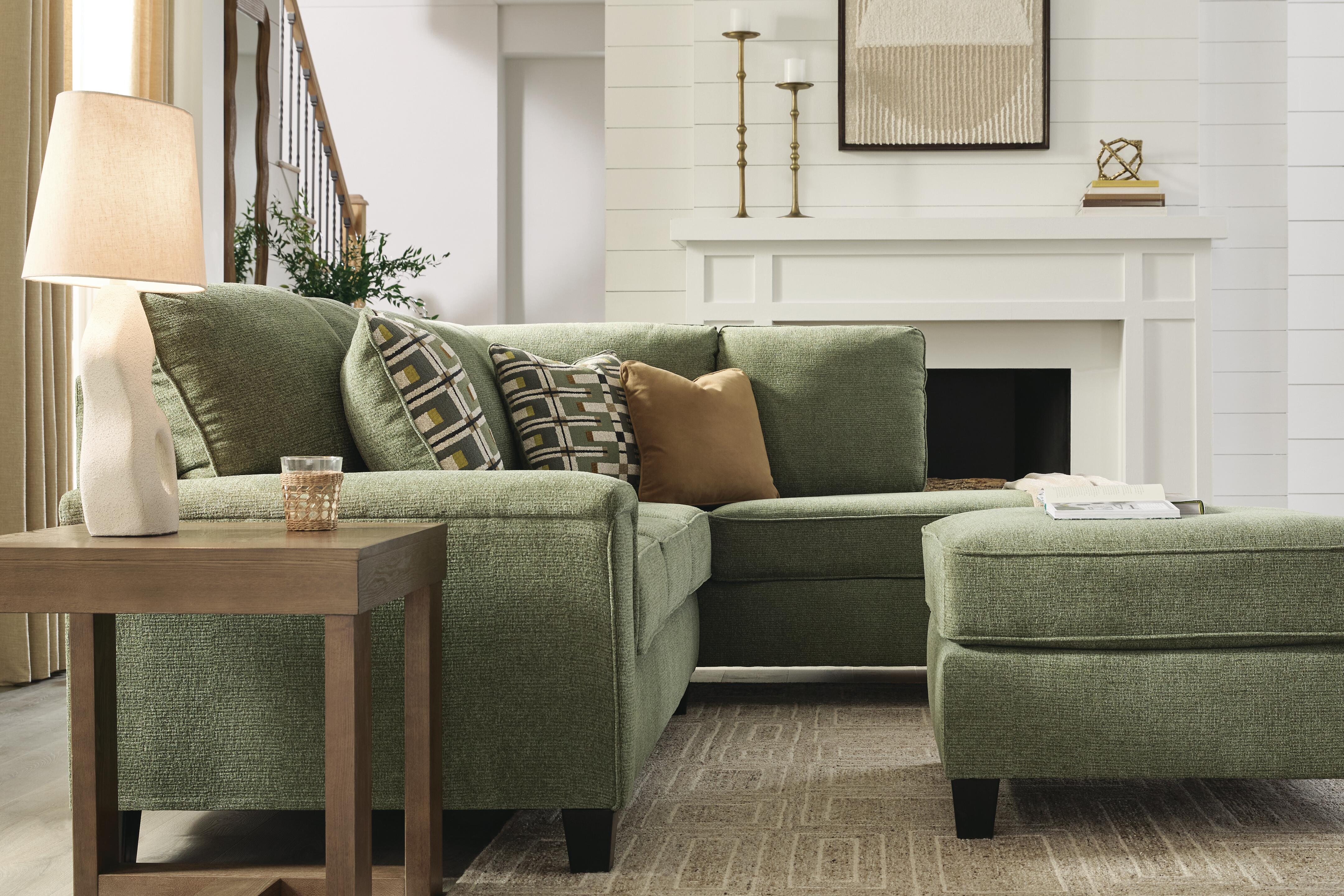 Leeshan 2-Piece Sectional with Chaise - image 4