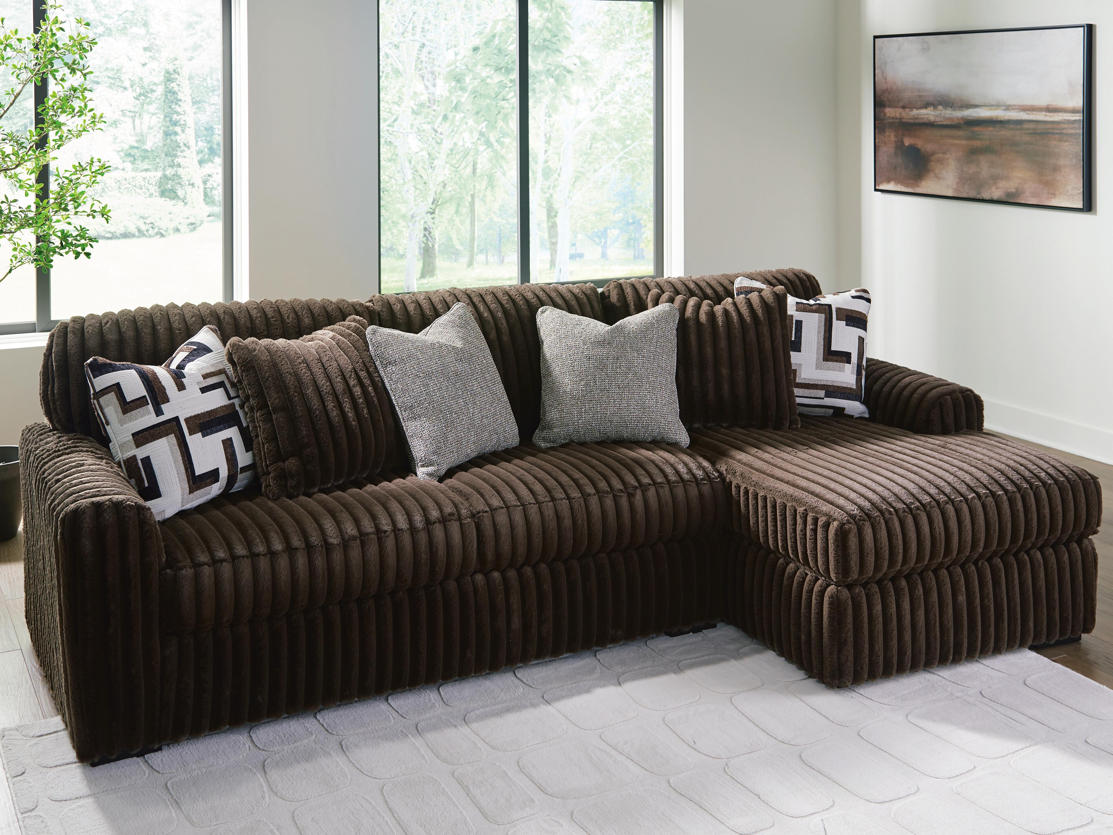 アデレイslimメソッド2本 Midnight-Madness 2-Piece Sofa with Chaise | Ashley
