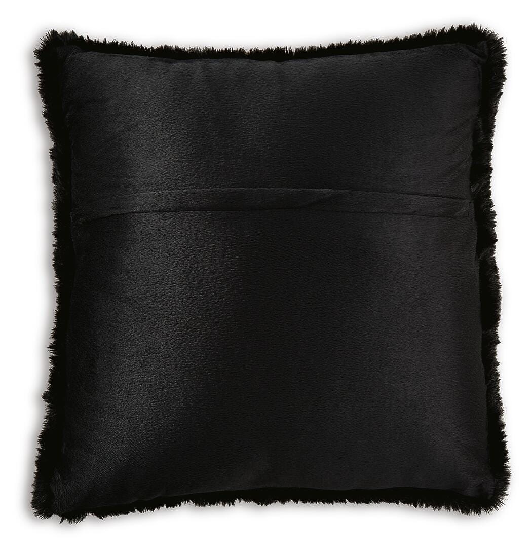 Gariland Pillow (Set of 4) - image 4