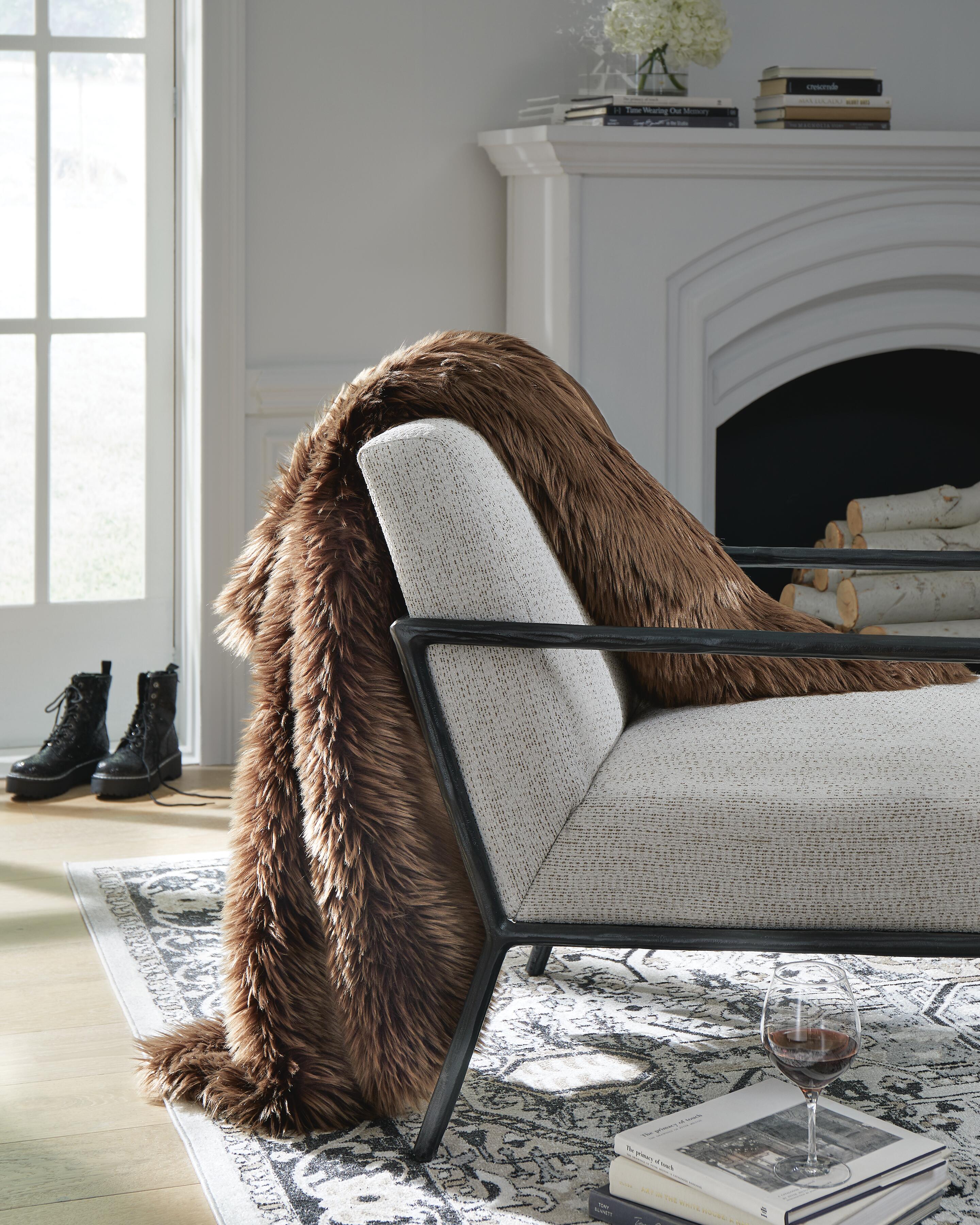 Bellethrone Throw (Set of 3) - image 1