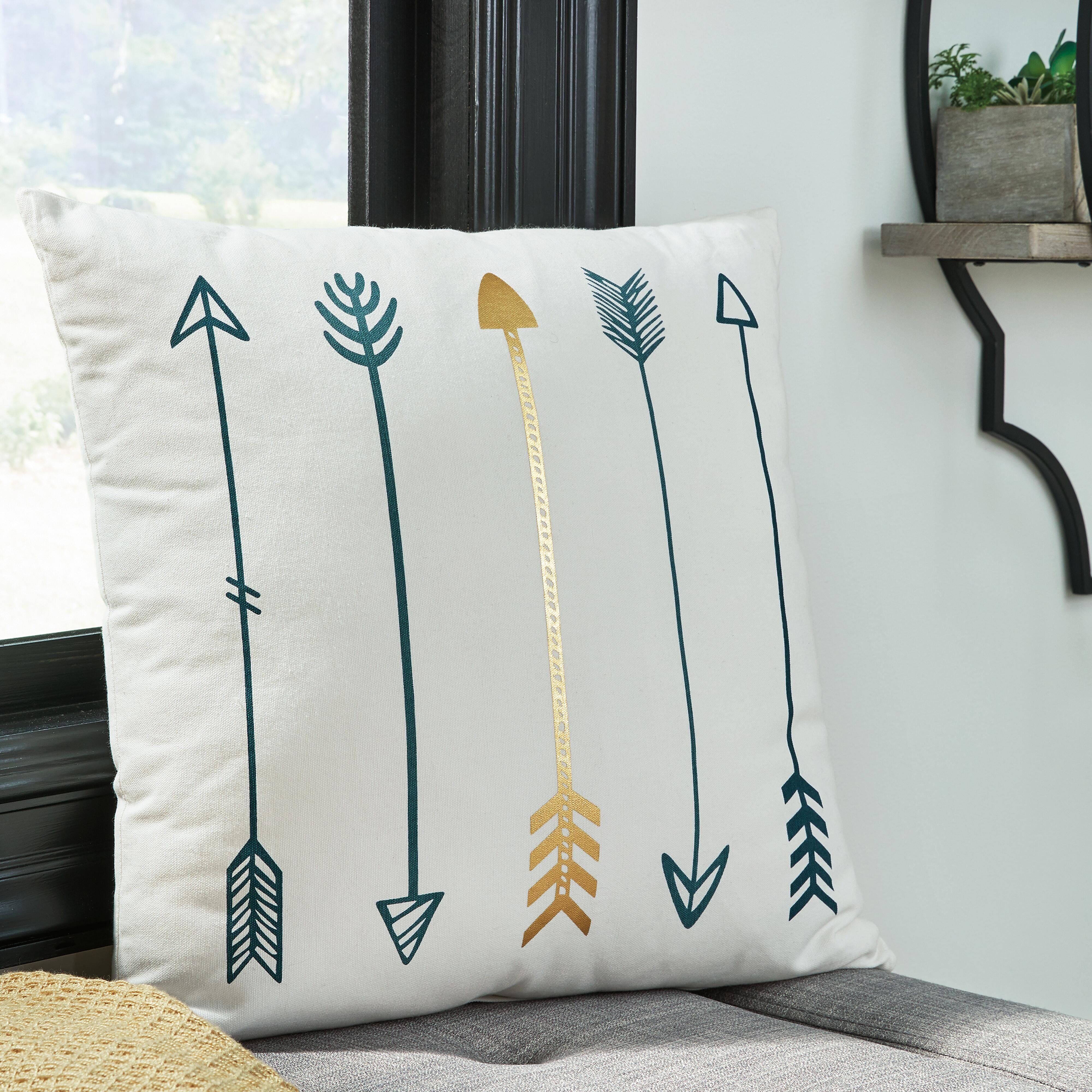 Gyldan Pillow, , large