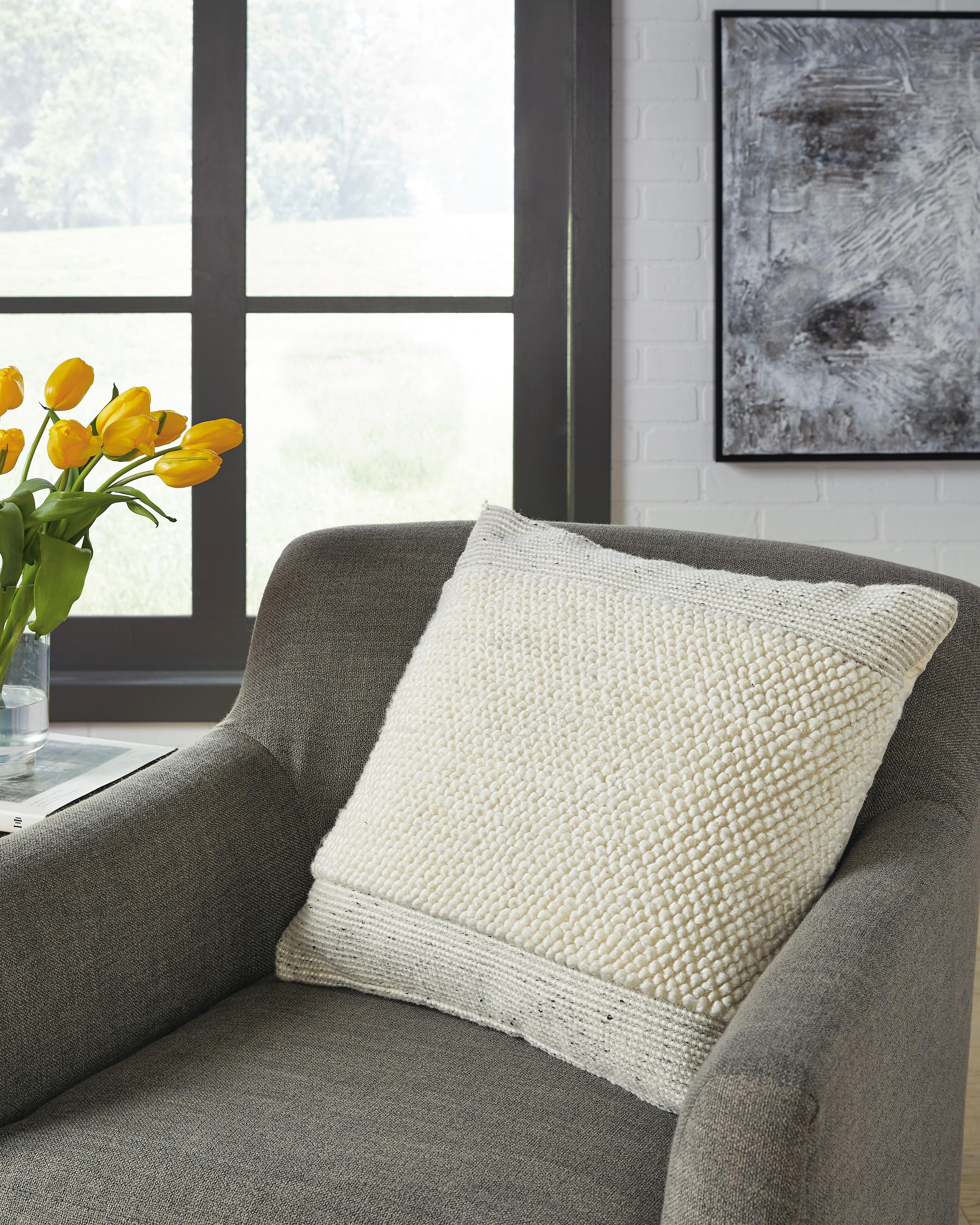 Rowcher Pillow (Set of 4) - image 1