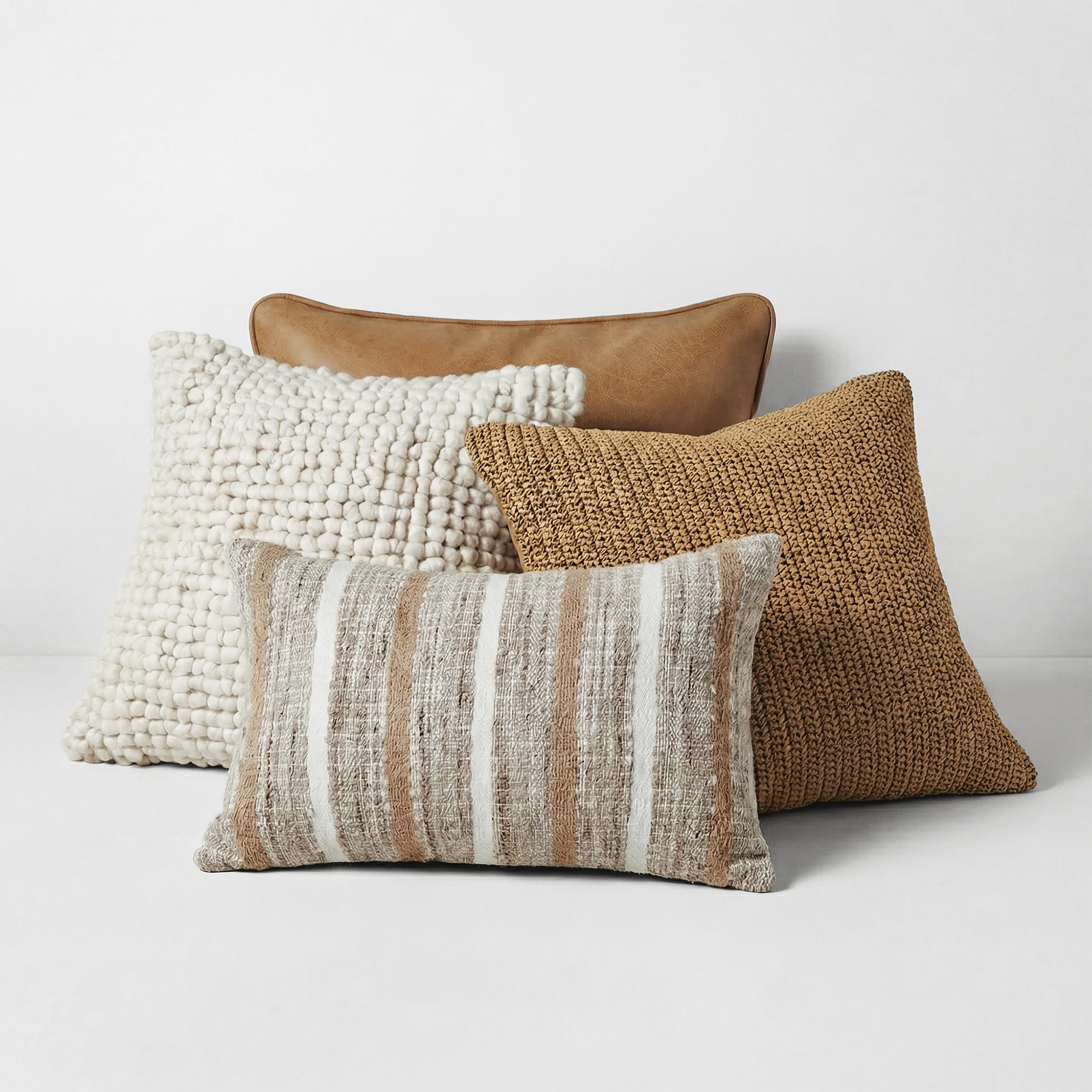 Cortnie Pillow, , rollover