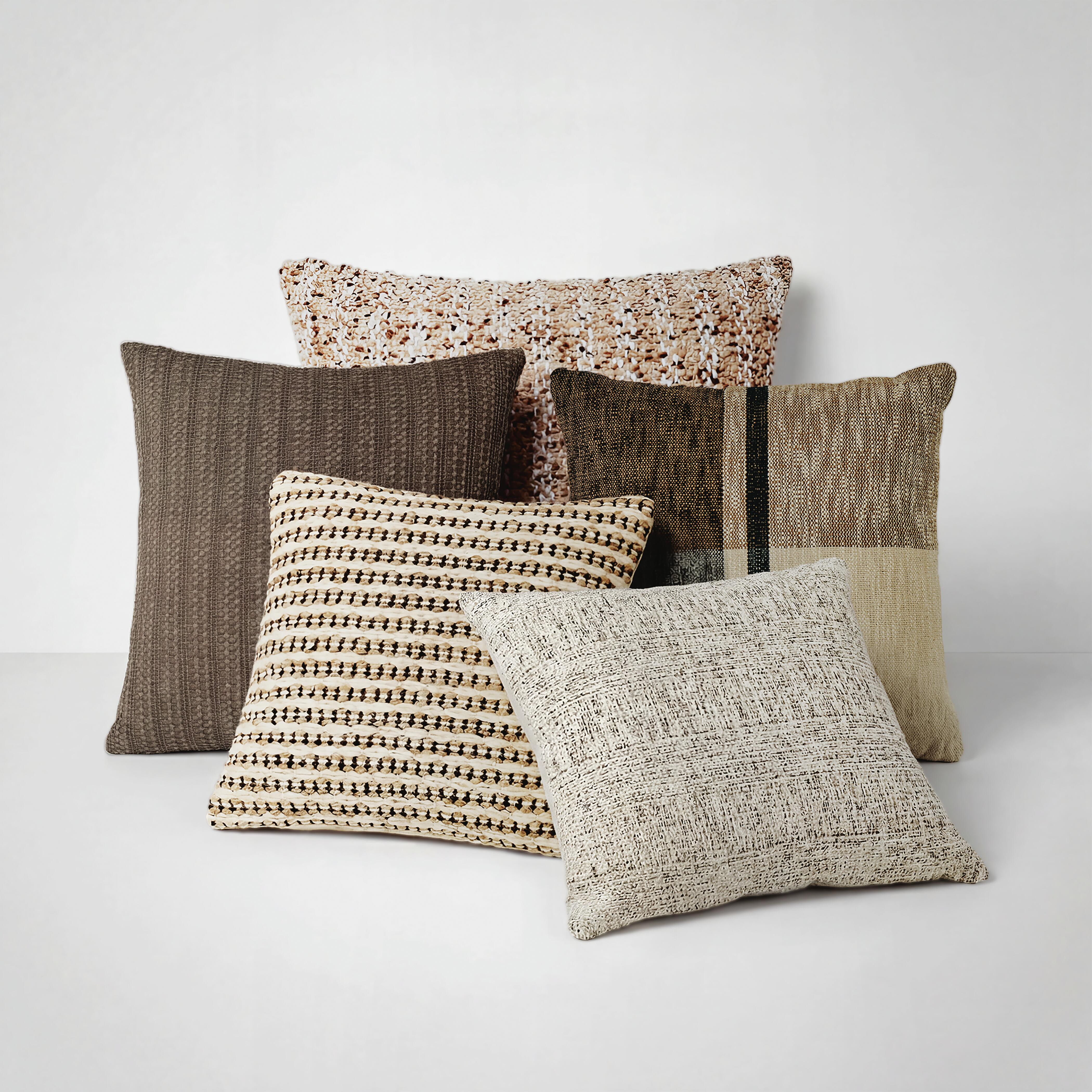 Adrielton Pillow, , rollover