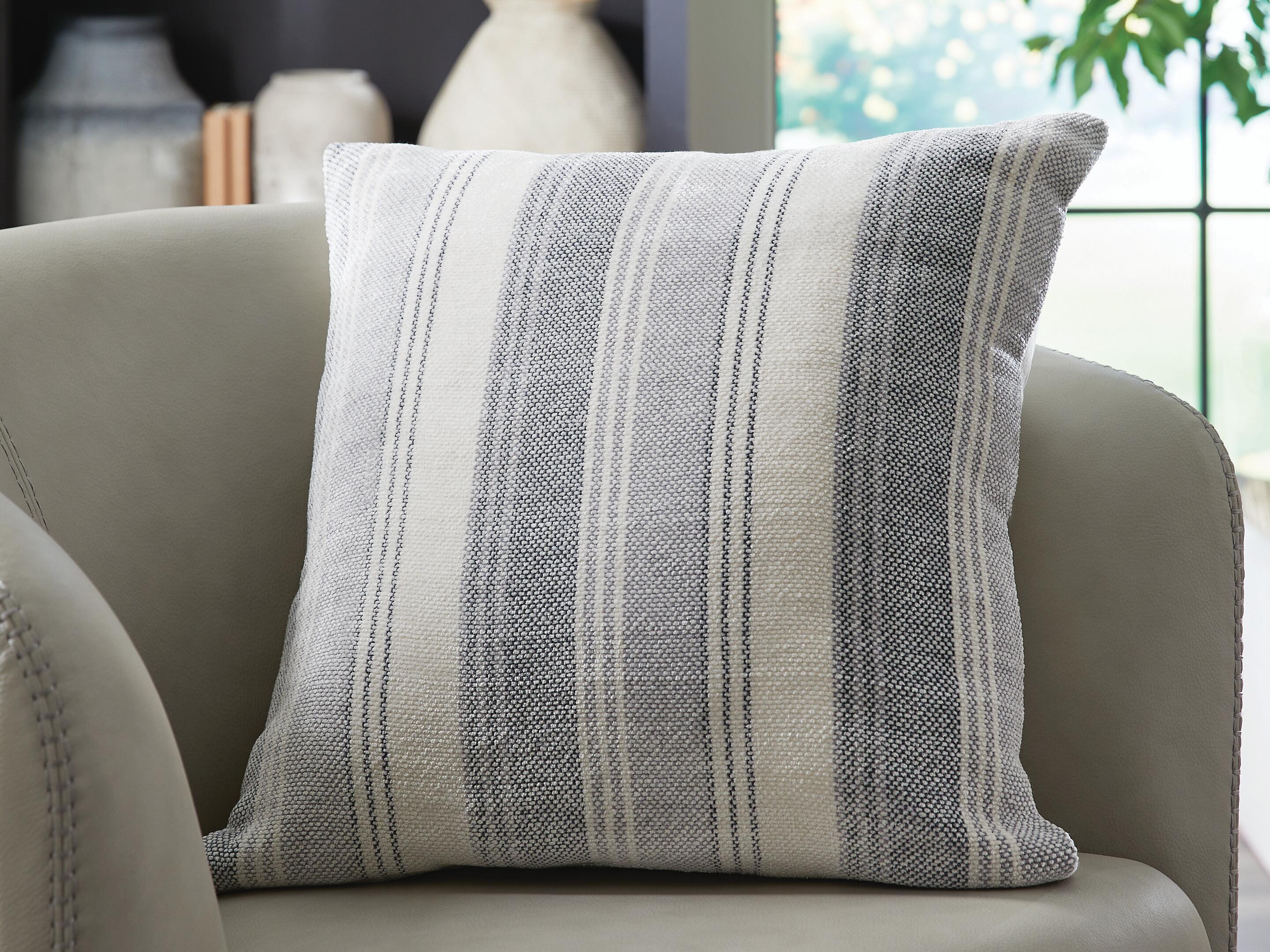 Adikus Pillow (Set of 4) - image 1