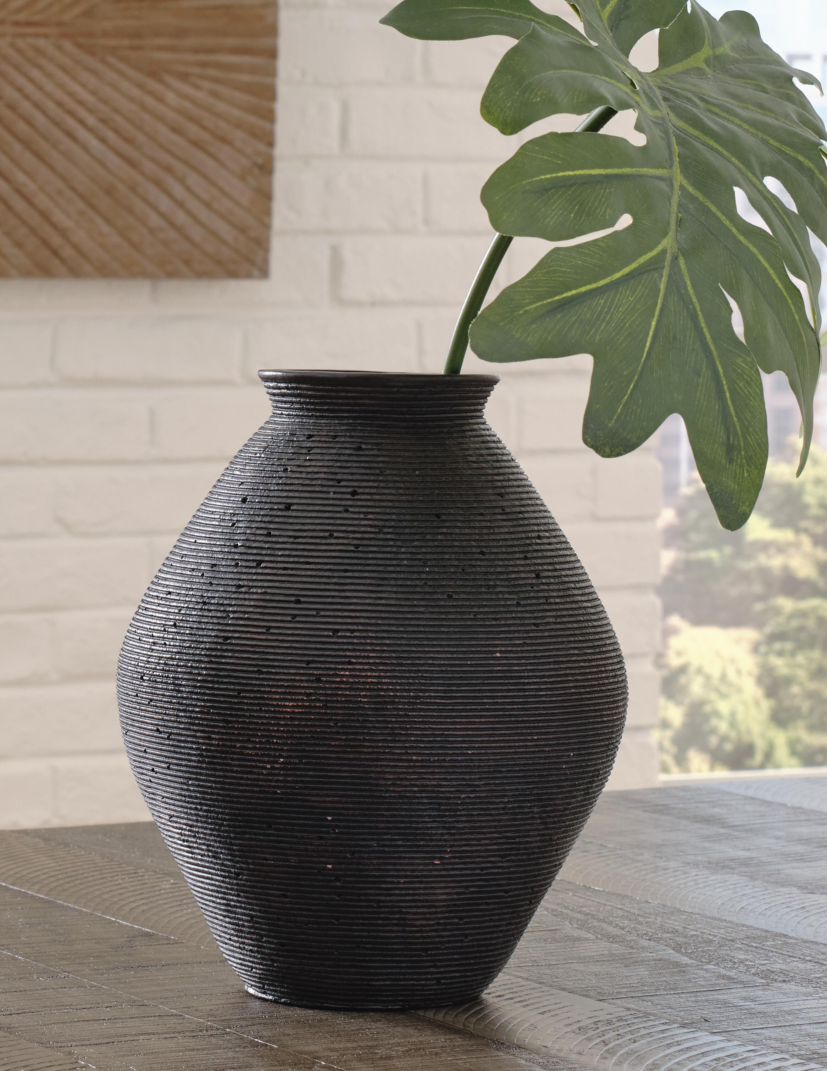 Hannela Vase - image 1