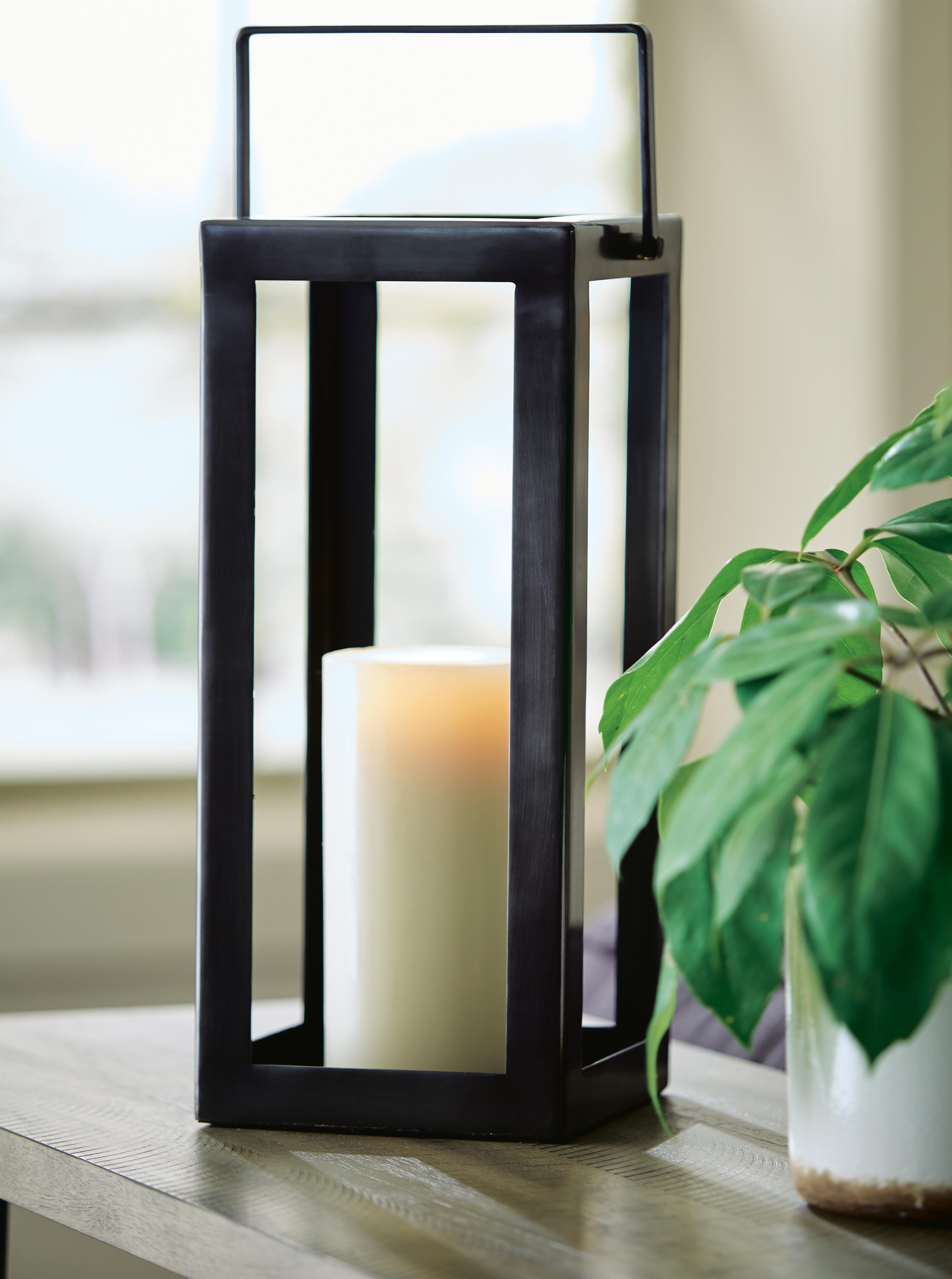 Briana Lantern, , large
