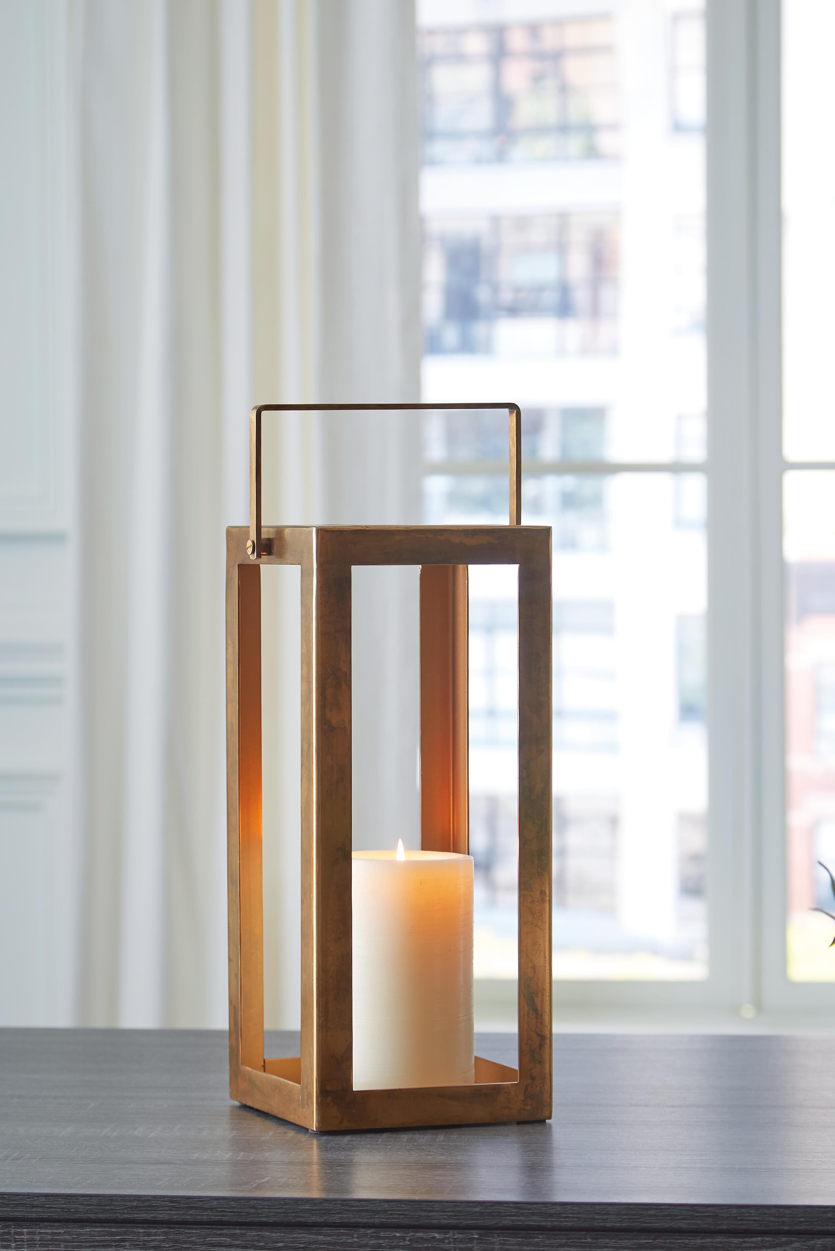 Briana Lantern, , large