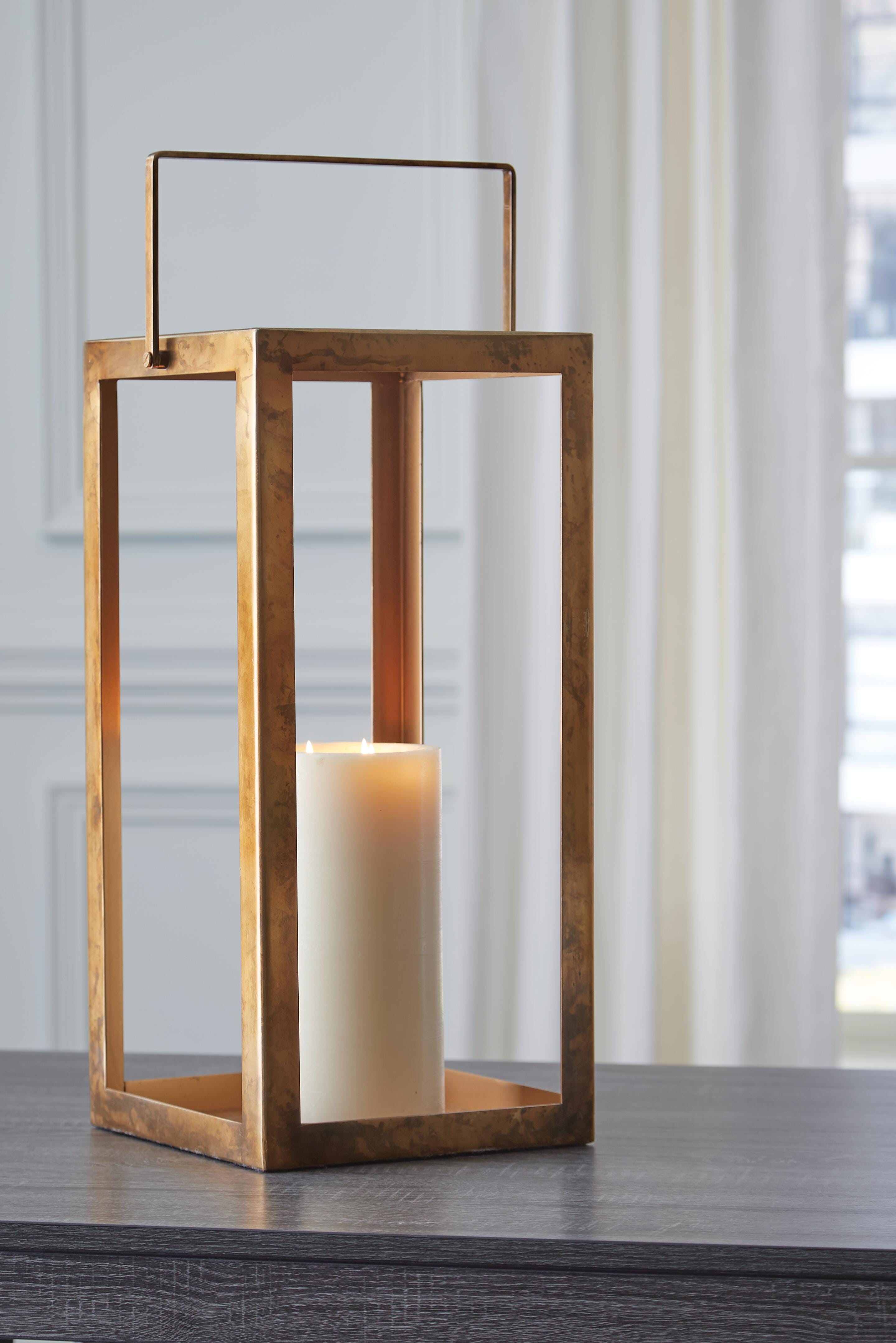Briana Lantern, , large