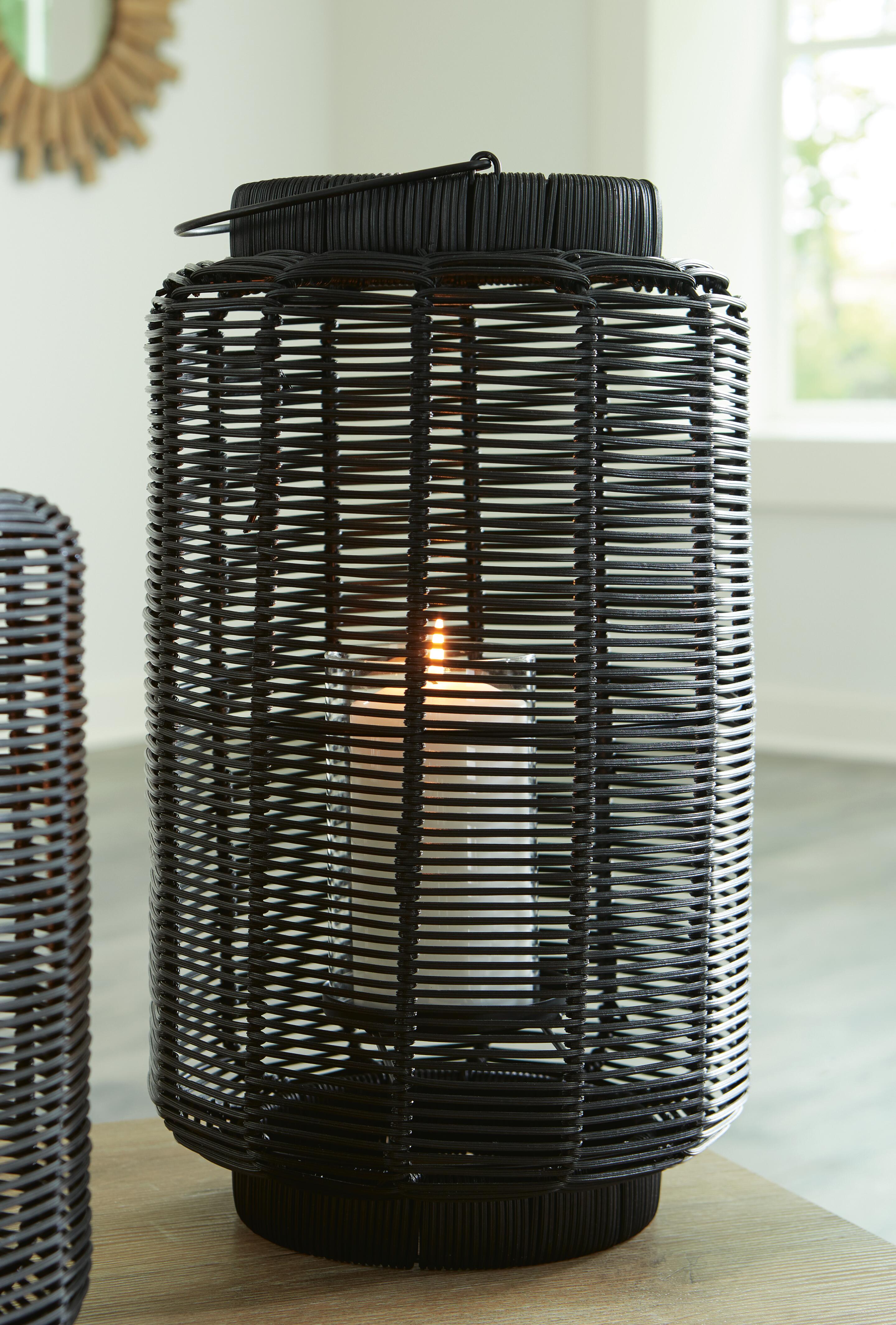 Evonne Lantern, , large