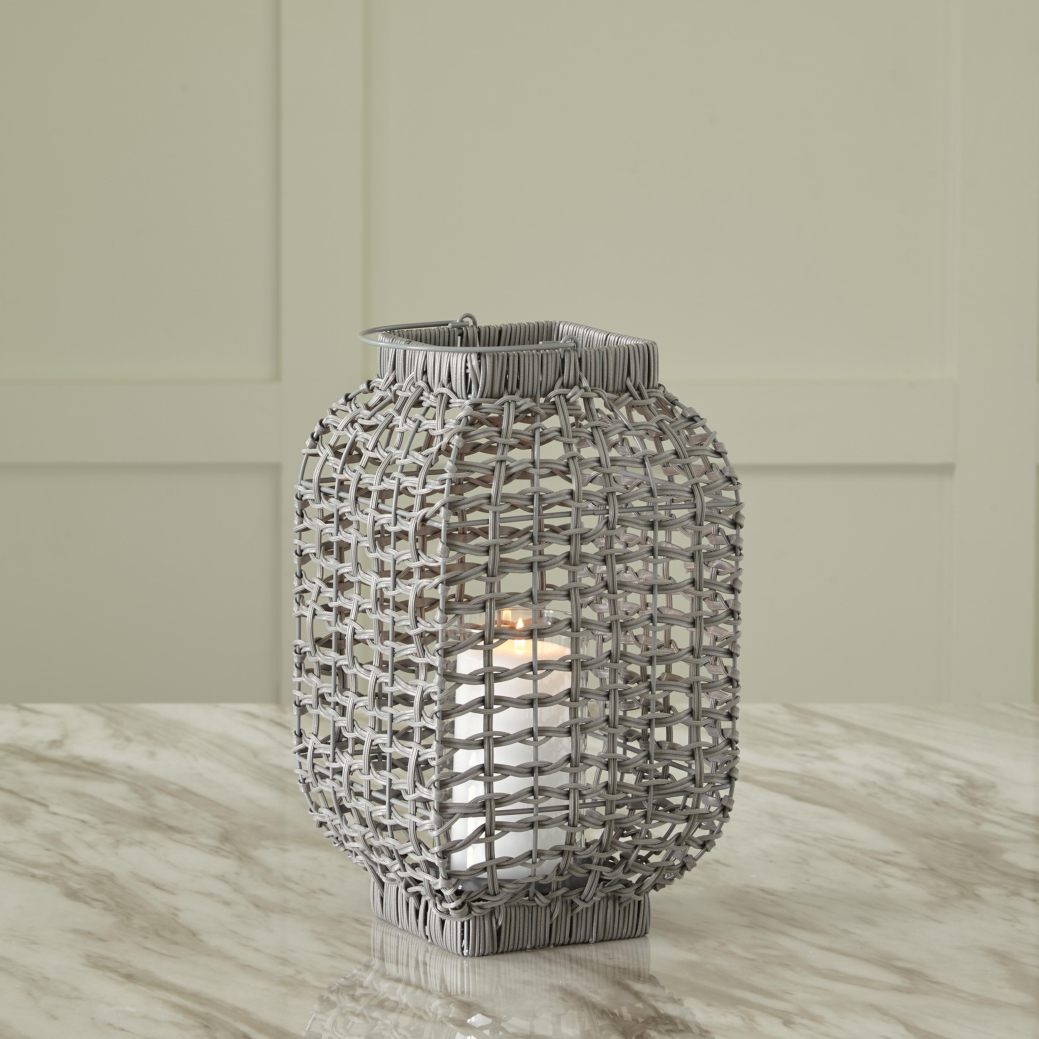 Evonne Lantern, , large
